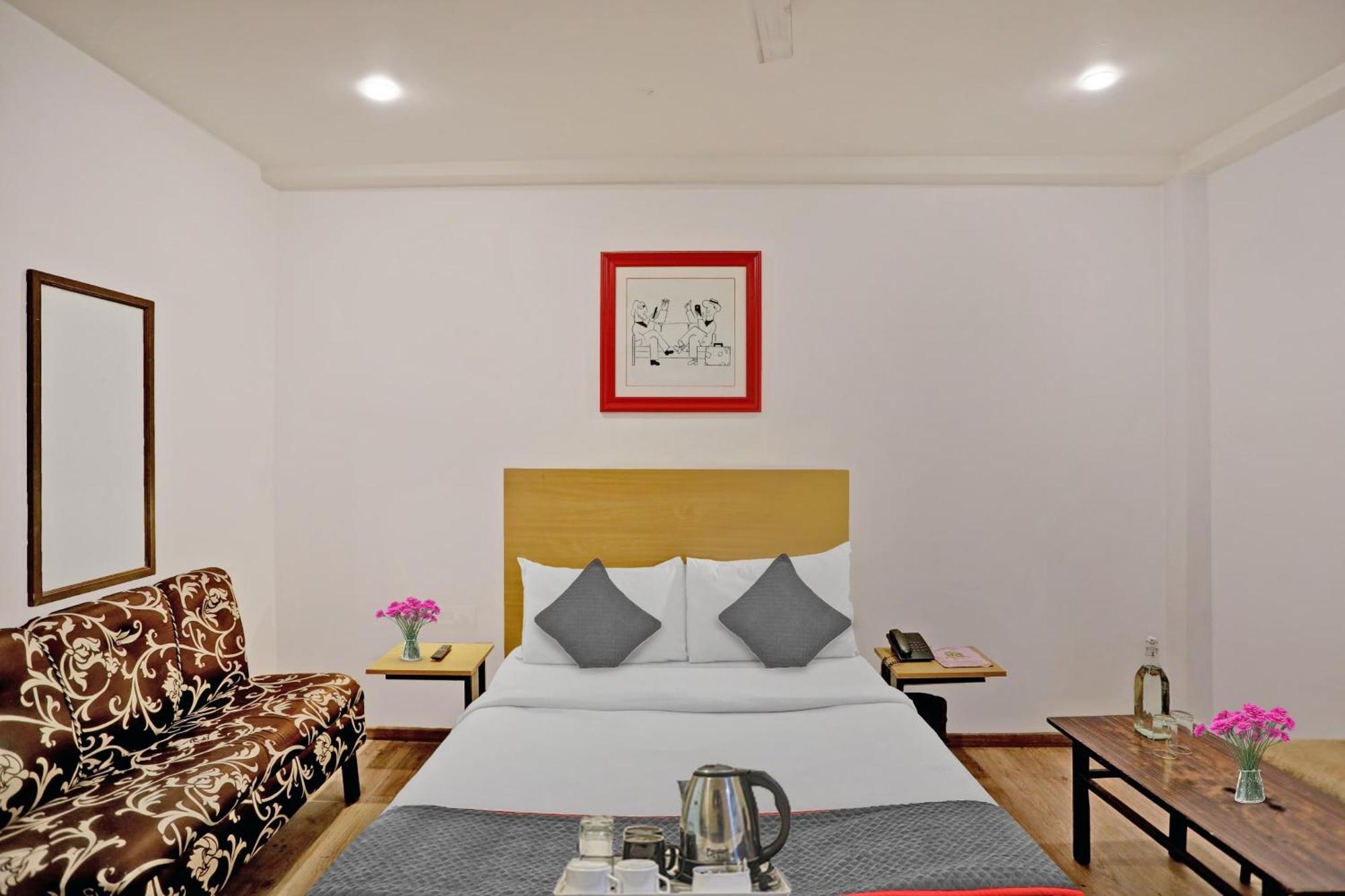 Townhouse Jp Grand Near Mayapuri Chowk