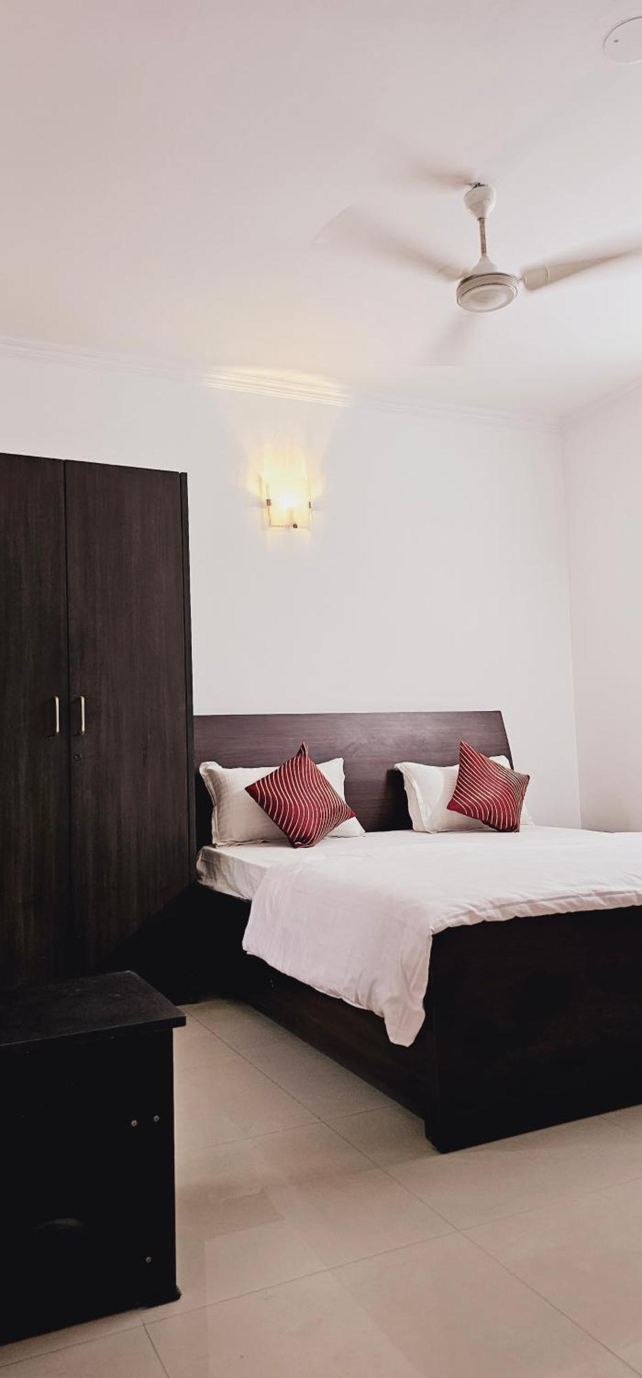 Apartment Hostmystay-2bhk W/t Terrace! Gk1