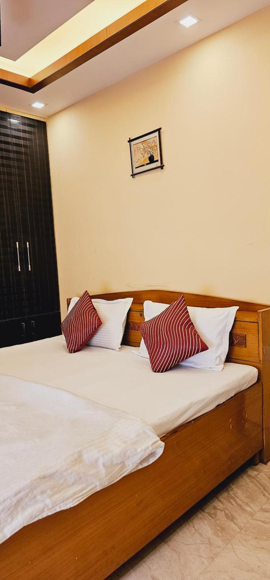 Apartment Hostmystay-2bhk Amarcolny Market New Delhi