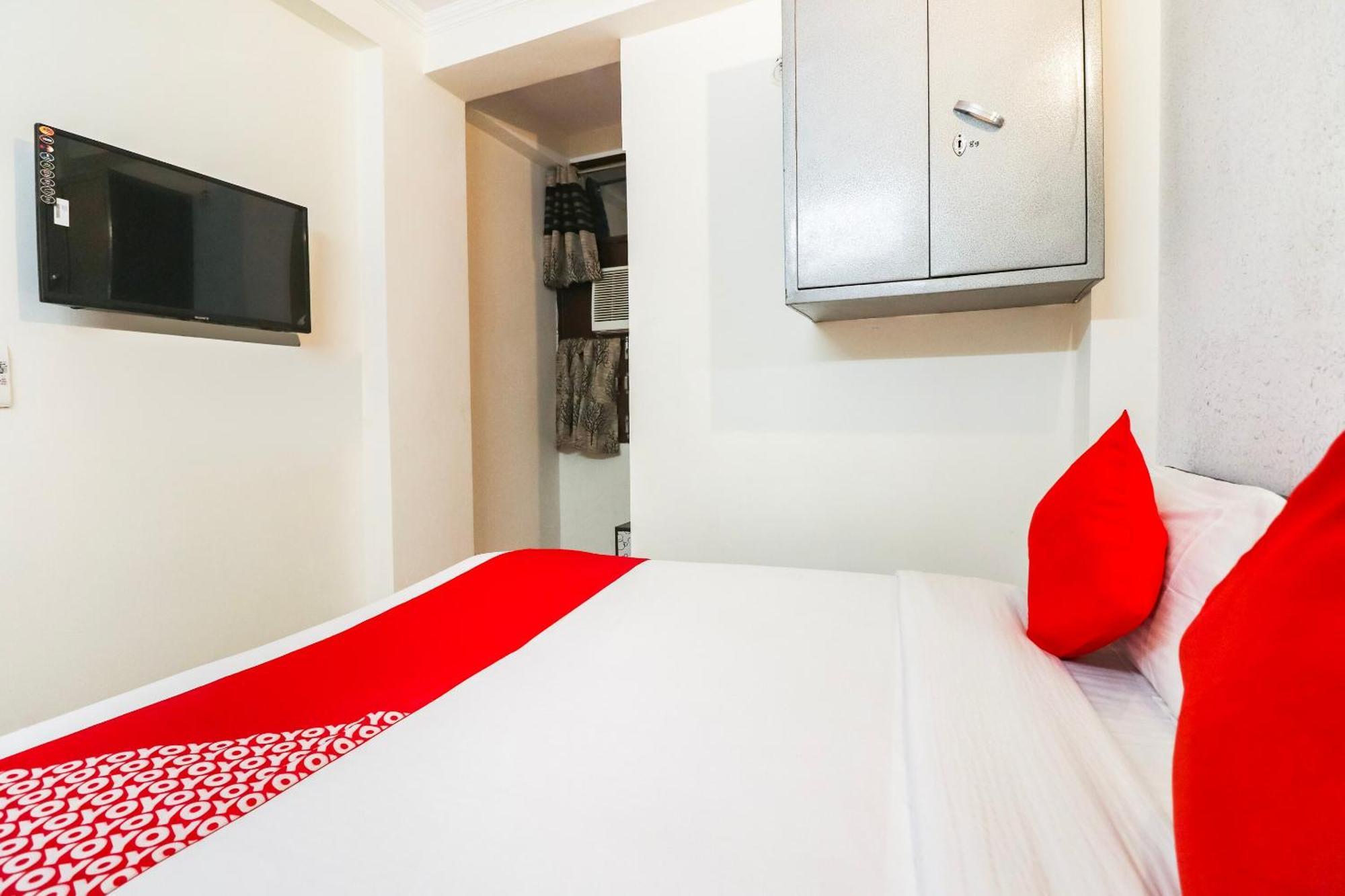 Hotel Oyo Florence 3*