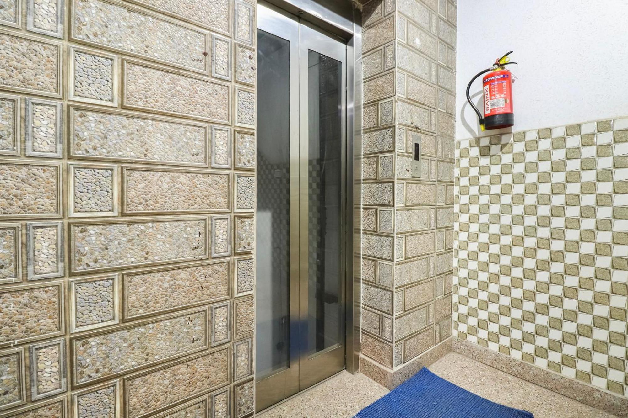 Oyo Florence Hotel