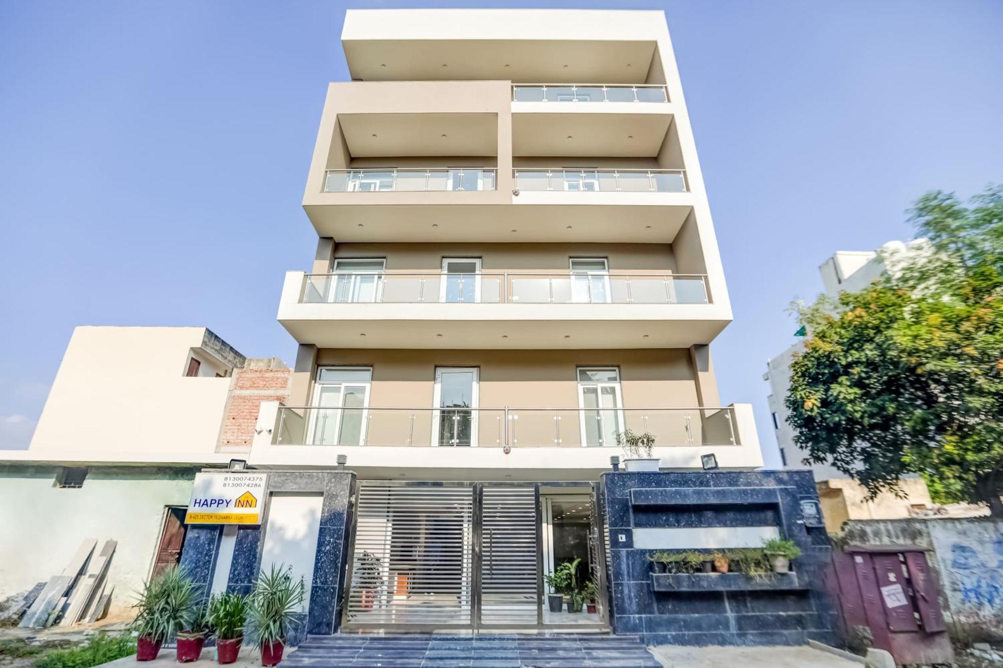 Flagship Happy Hotel 3*