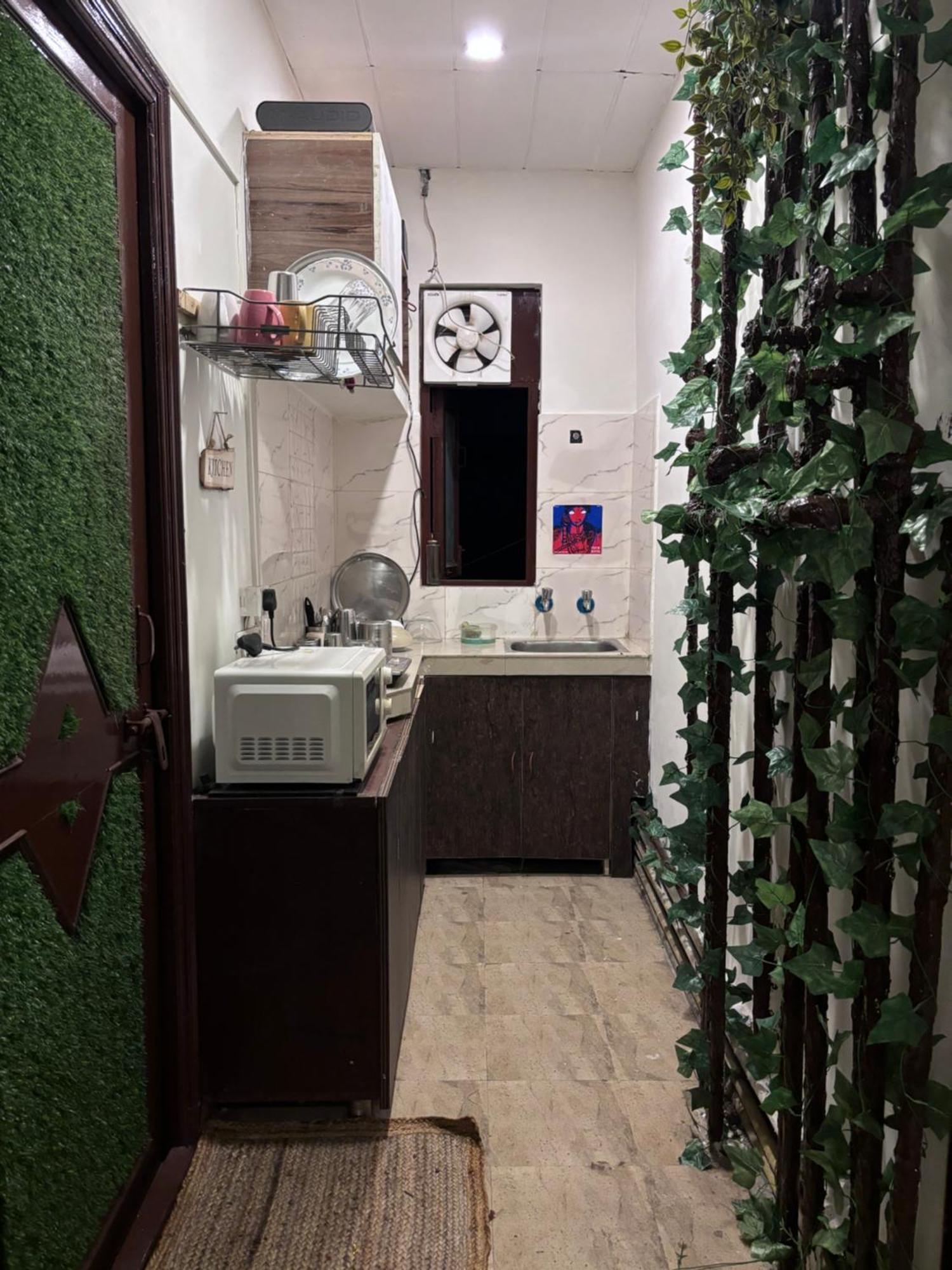 Anavrin Art House New Delhi