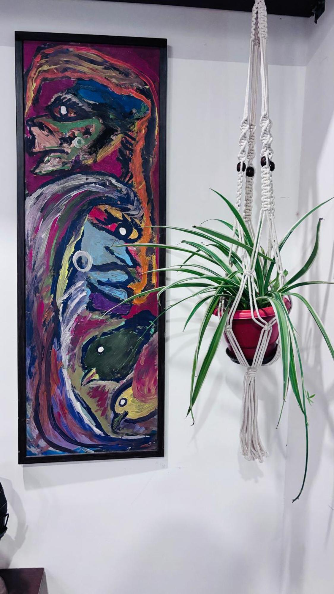 Apartment Anavrin Art House