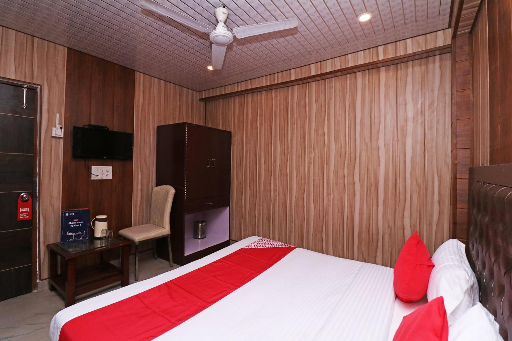 O Embassy 3* New Delhi