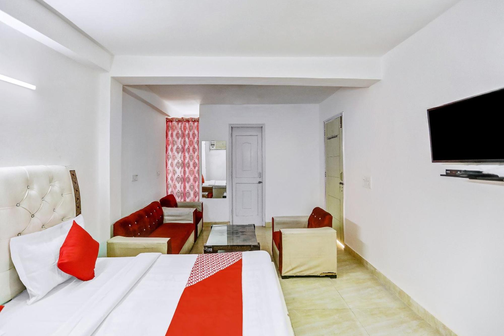 Oyo Flagship 84036 Welcome New Delhi