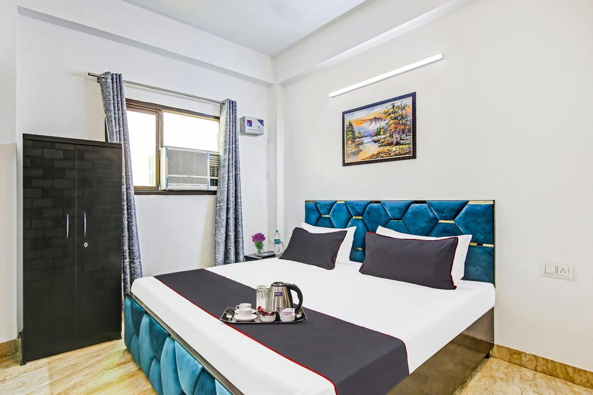 Collection O Decent Nest Near Nawada Metro Station Hotel New Delhi