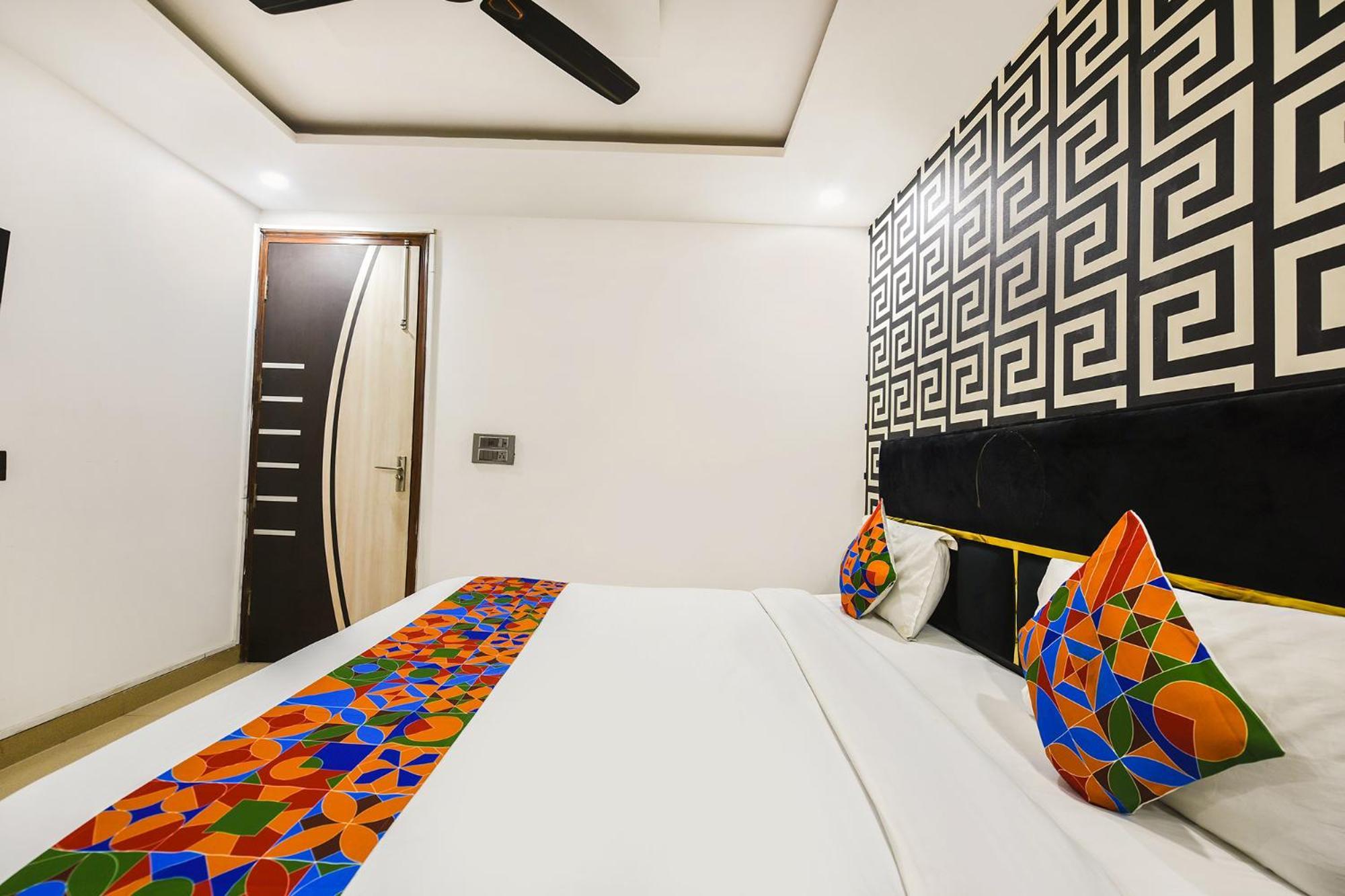 Fabhotel The Royal Residency