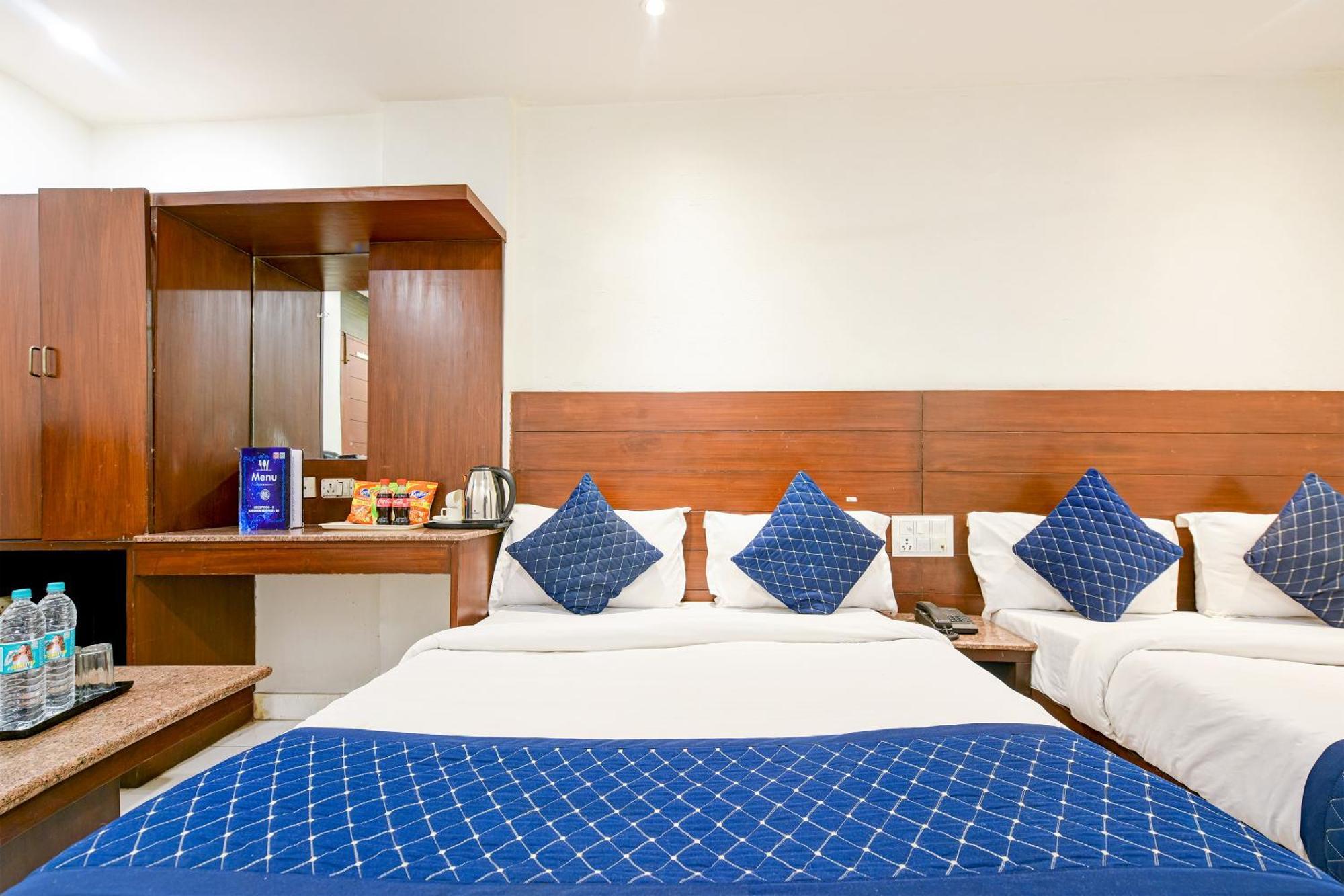 The Raj At Railway Station Hotel