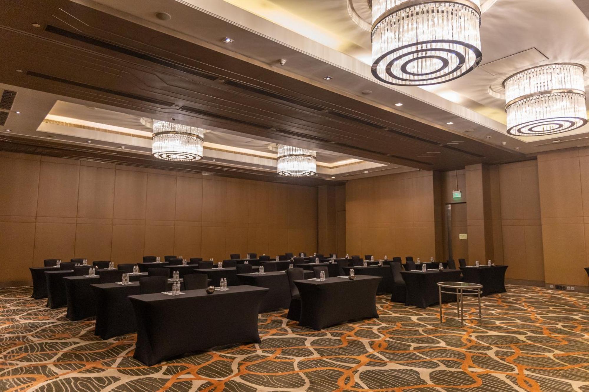Aerocity By Ihg 5*