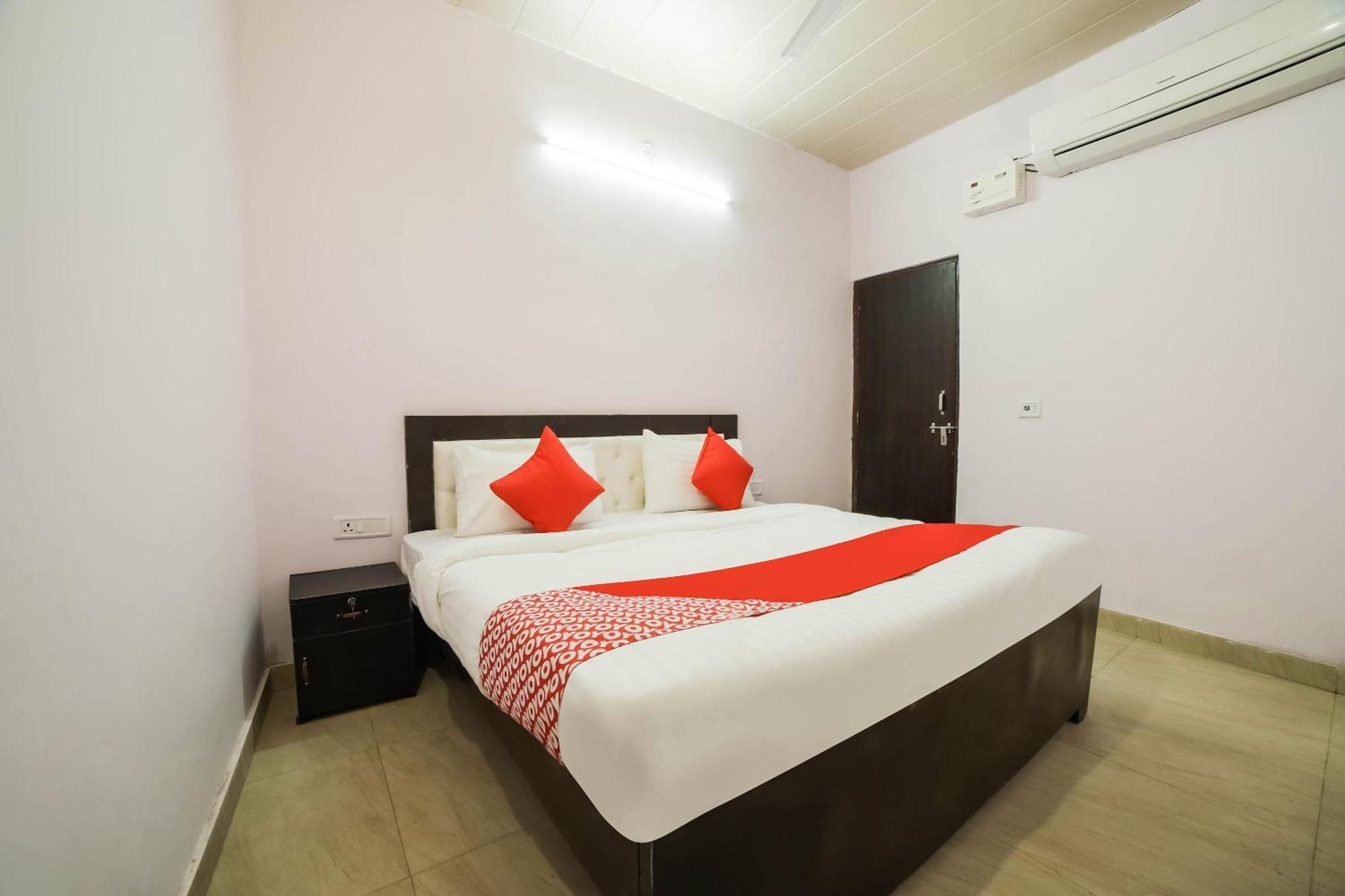 Hotel O Iris Lite Delhi (National Capital Territory of India)