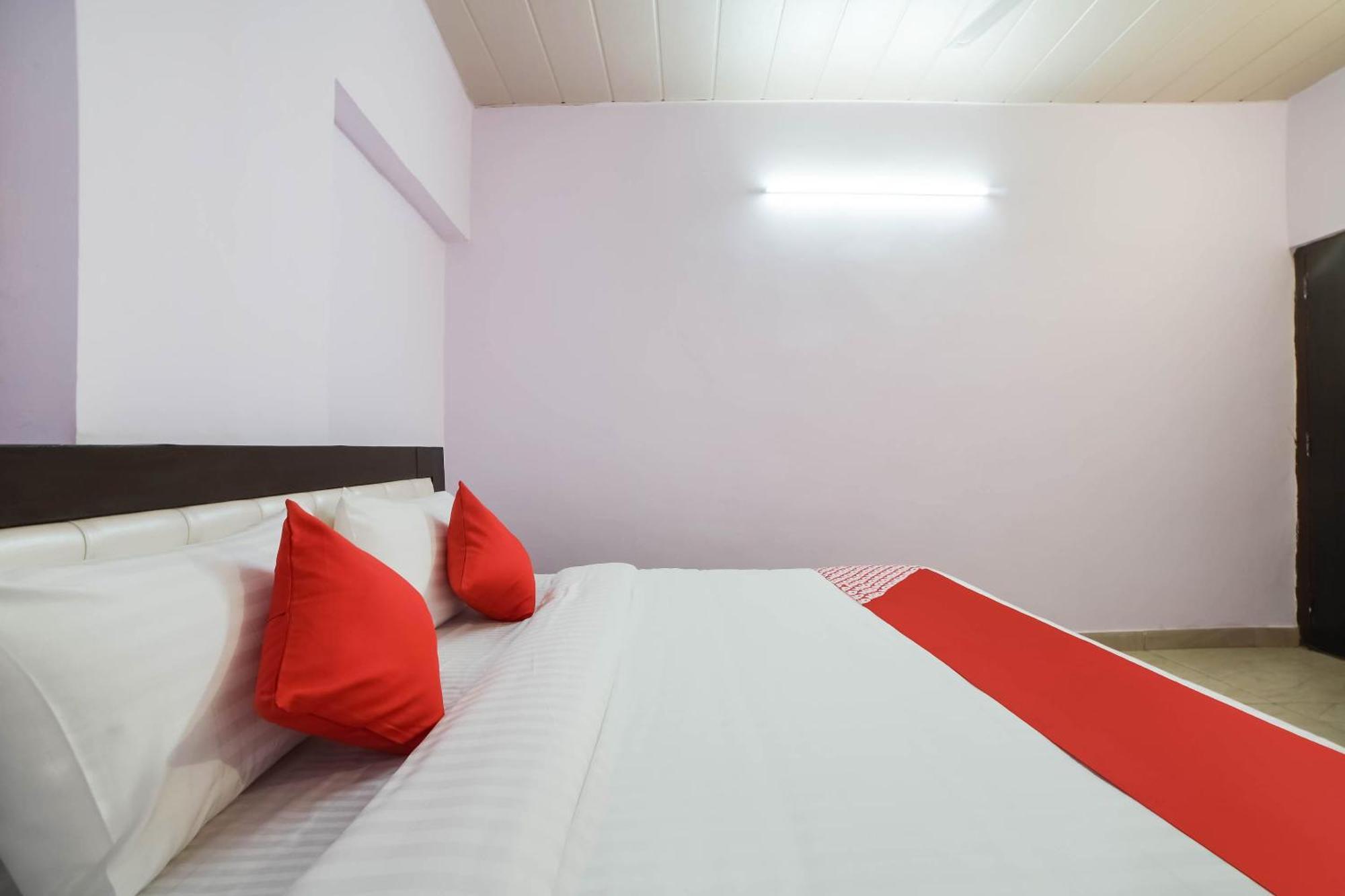 Hotel O Iris Lite 3*