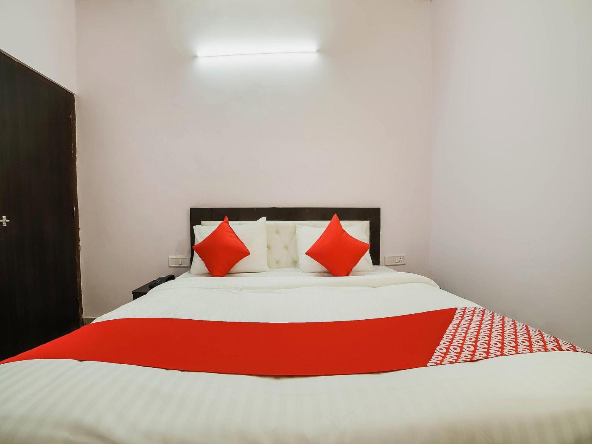 O Iris Lite Hotel 3*