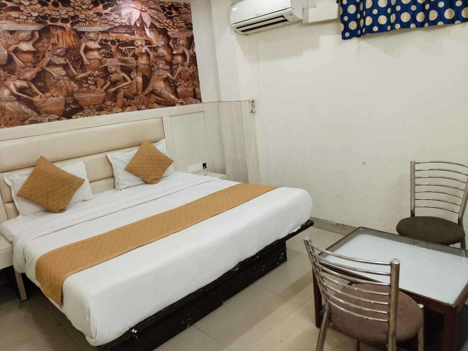 O Aditya Hotel