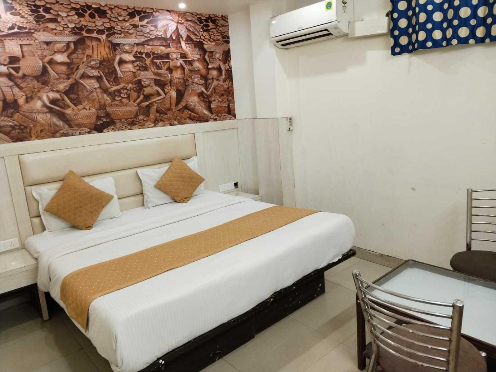 O Aditya Hotel