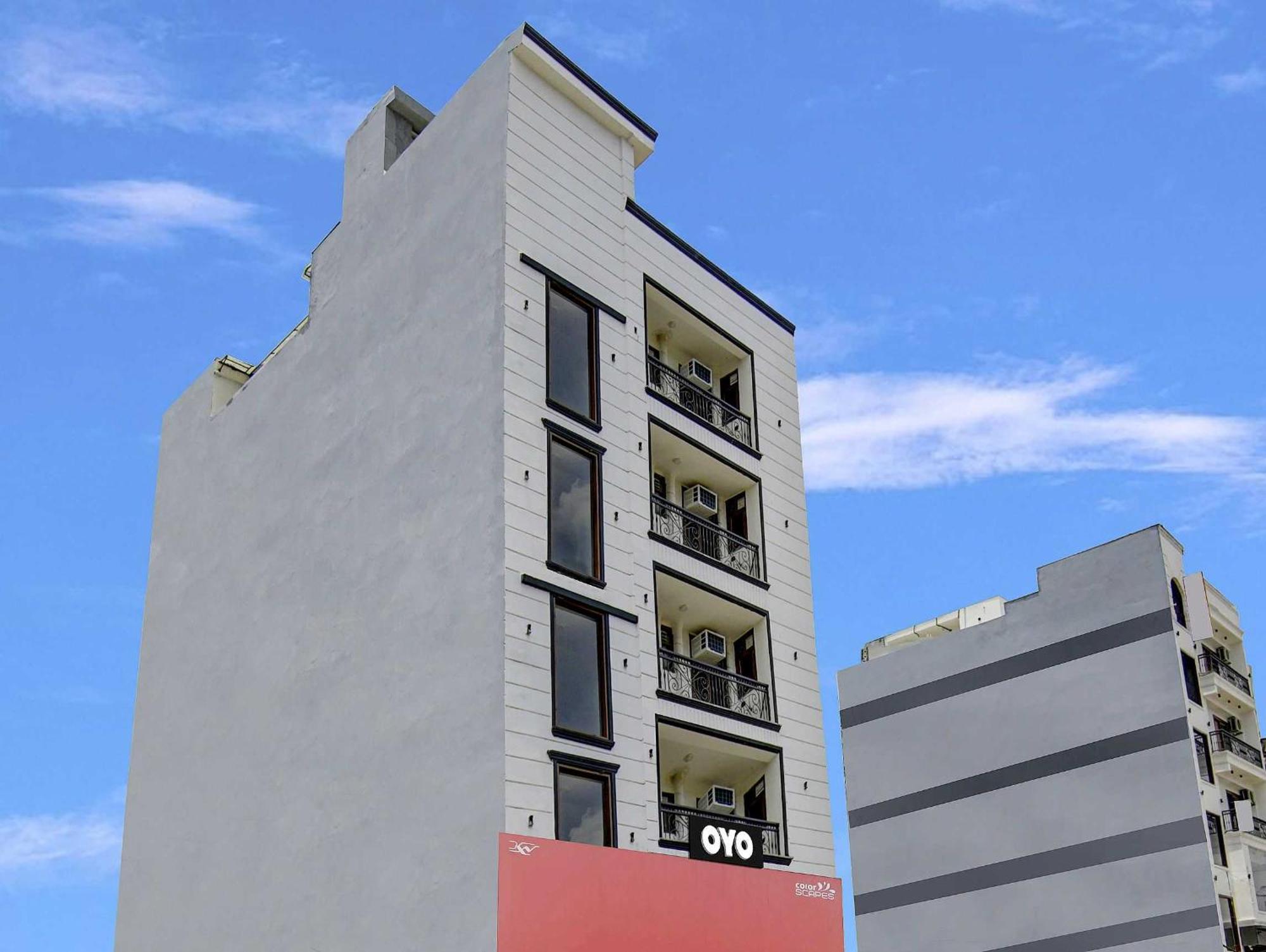Oyo Flagship Thecapstone 3*