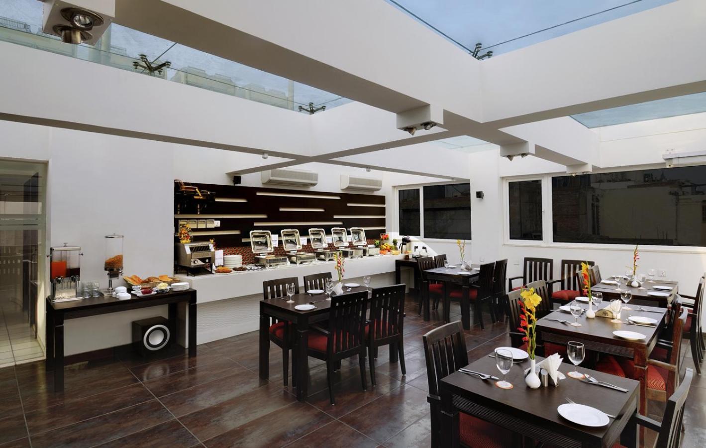 Grand Godwin - Complimentary Airport Pickup -near Ndls Railway Stn