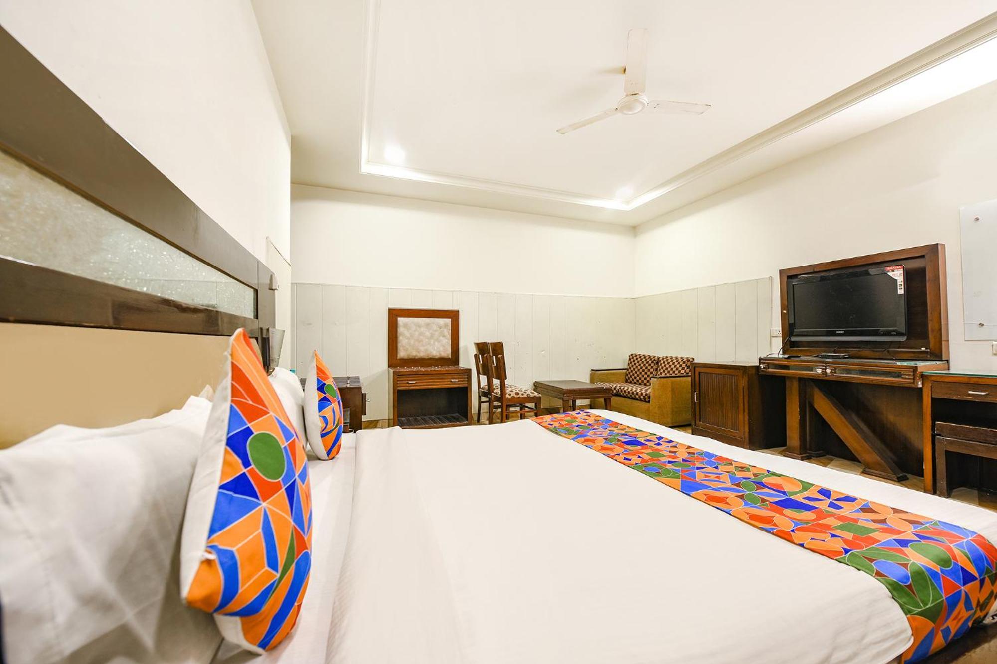 Fabhotel Grand Boutique New Delhi