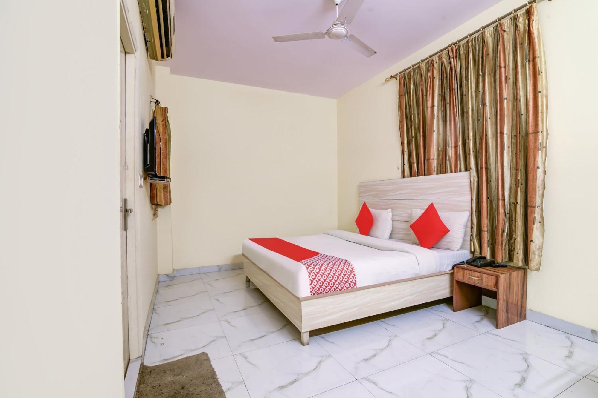 O 74192 Vishwakarma Palace Hotel 4*