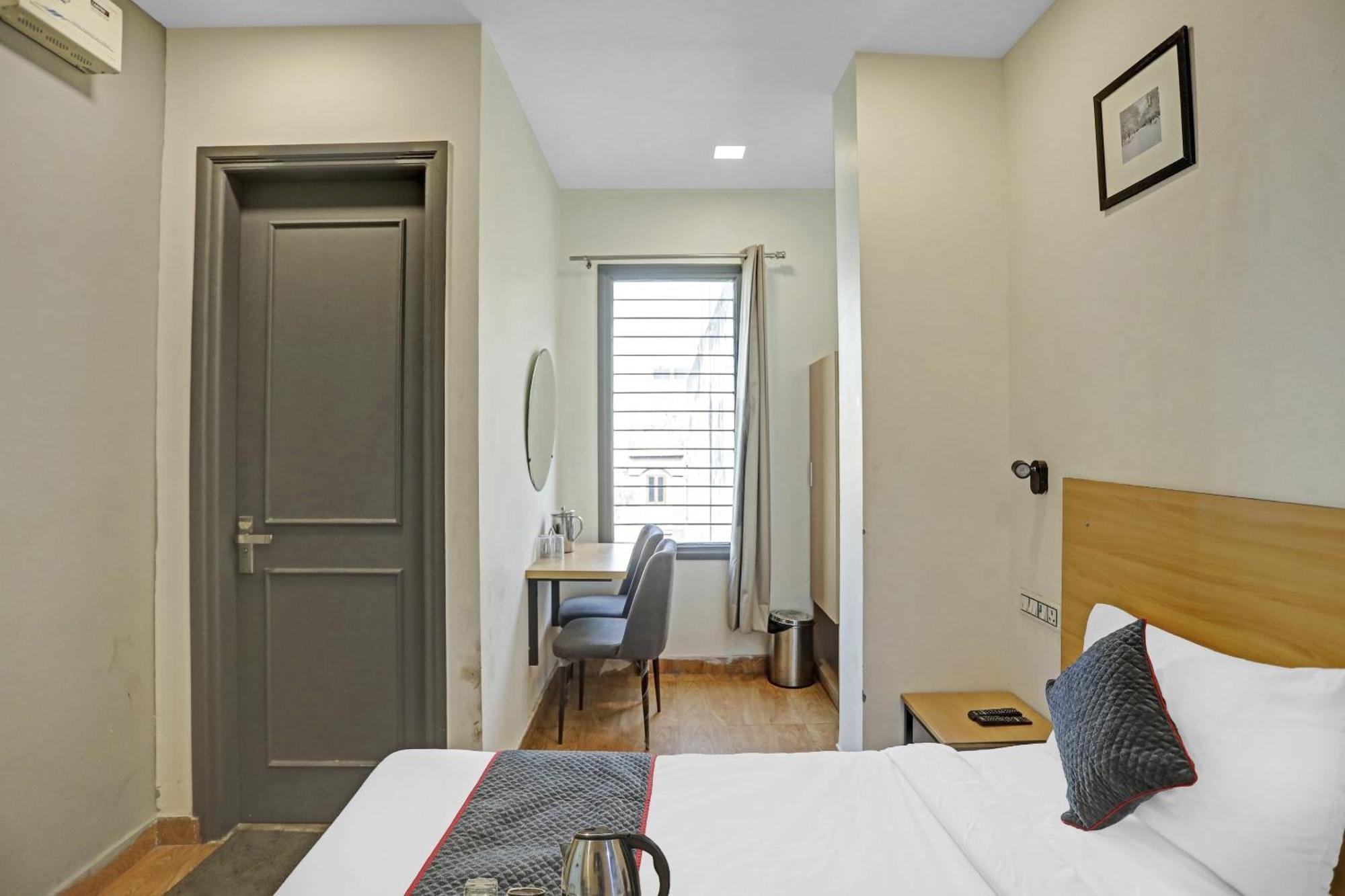 Super Townhouse Mannat Rohini 16 4*