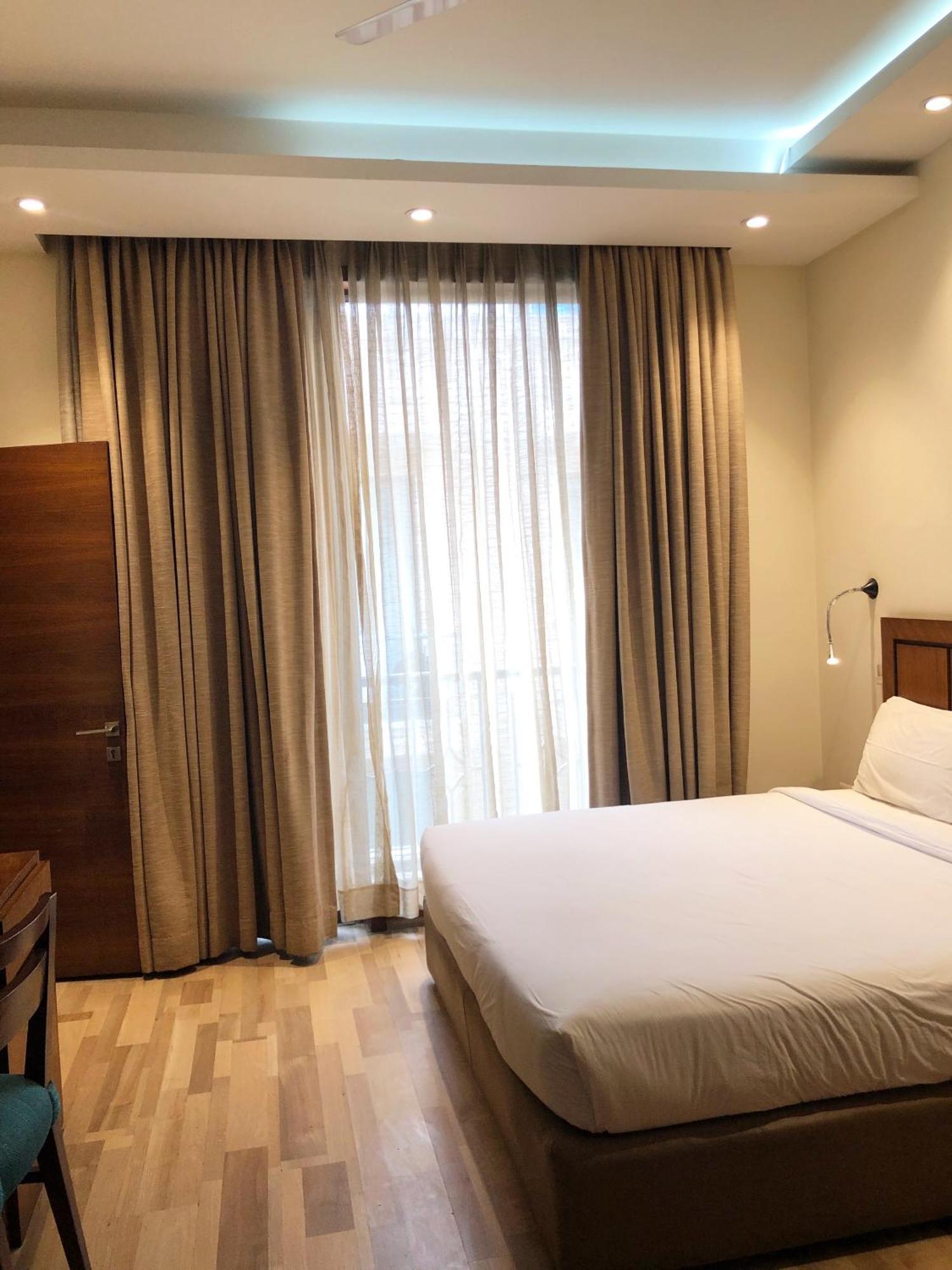 Uds Scandinavian - Next To Vfs Bed & Breakfast