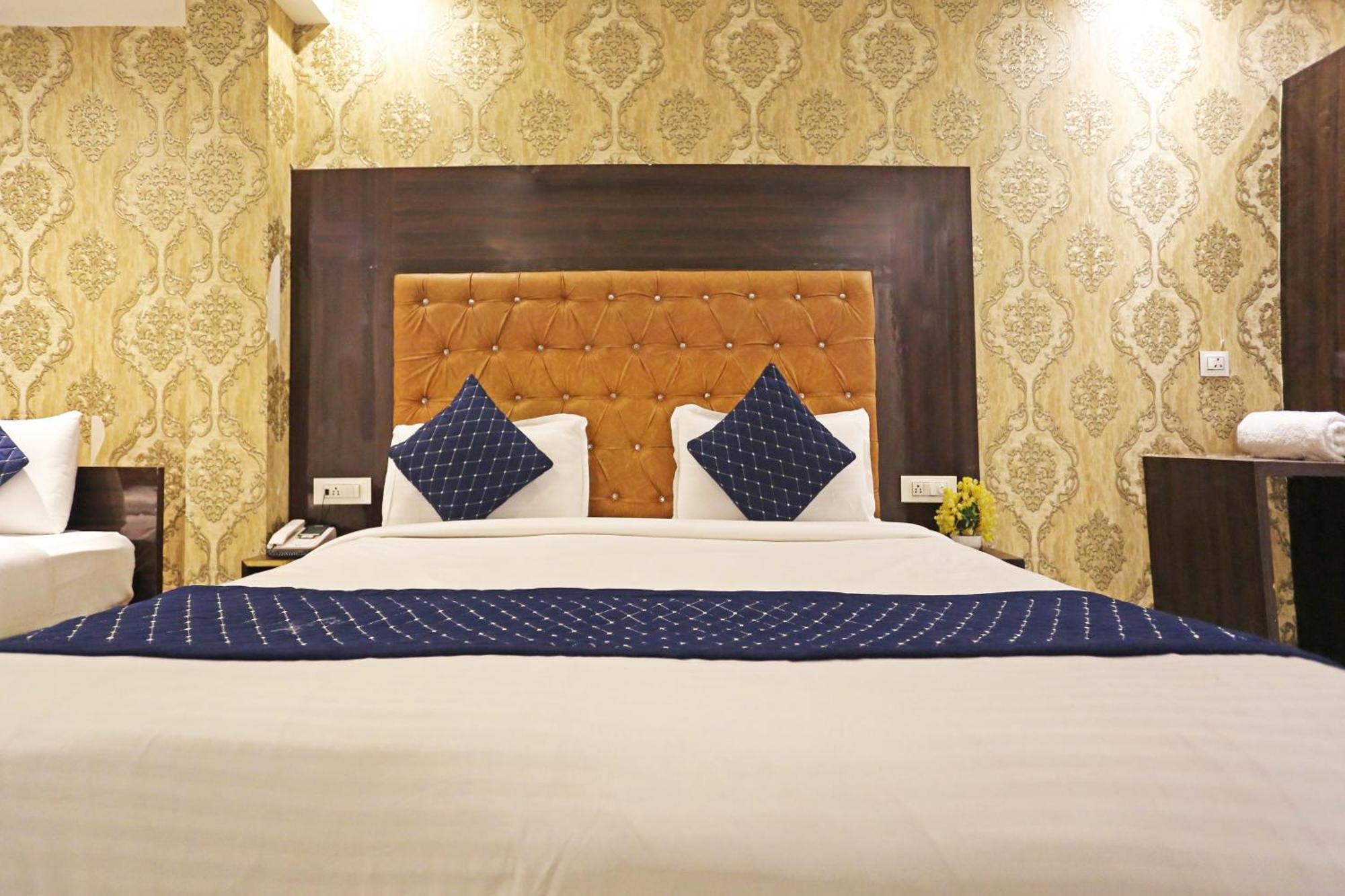 Iconic Near Delhi Igi Airport Hotel