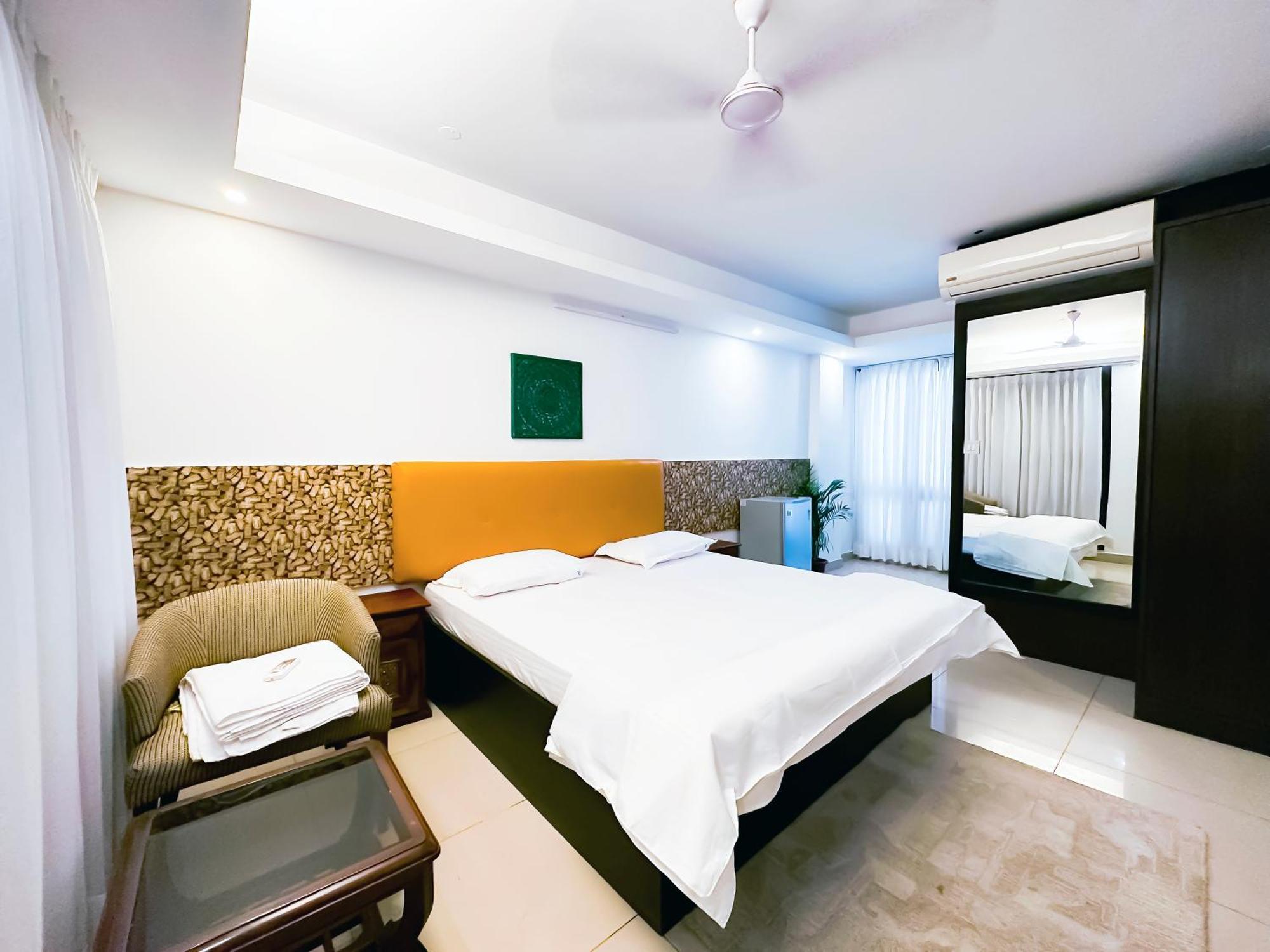 Bed & Breakfast Roomshala 114 The Locals - Hauz Khas 3*
