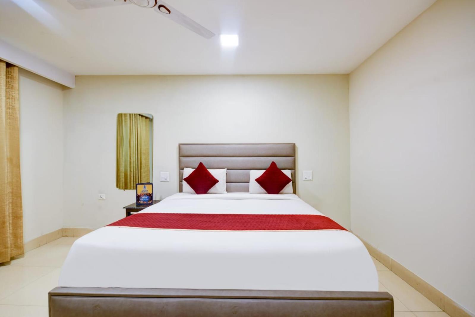 Tourist Deluxe Aero City Mahipalpur 3* Nova Deli