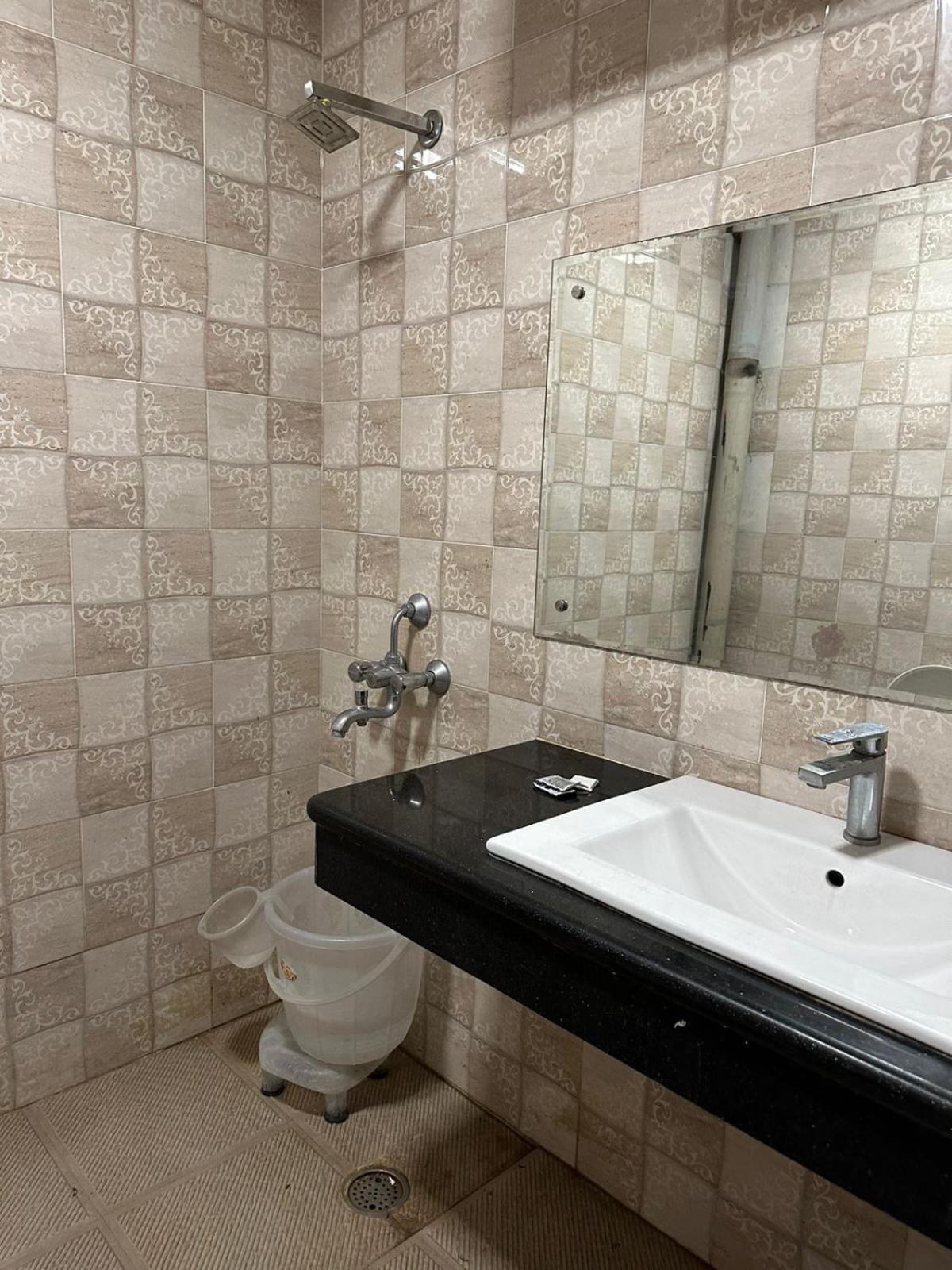 Tourist Deluxe Aero City Mahipalpur Hotel 3*