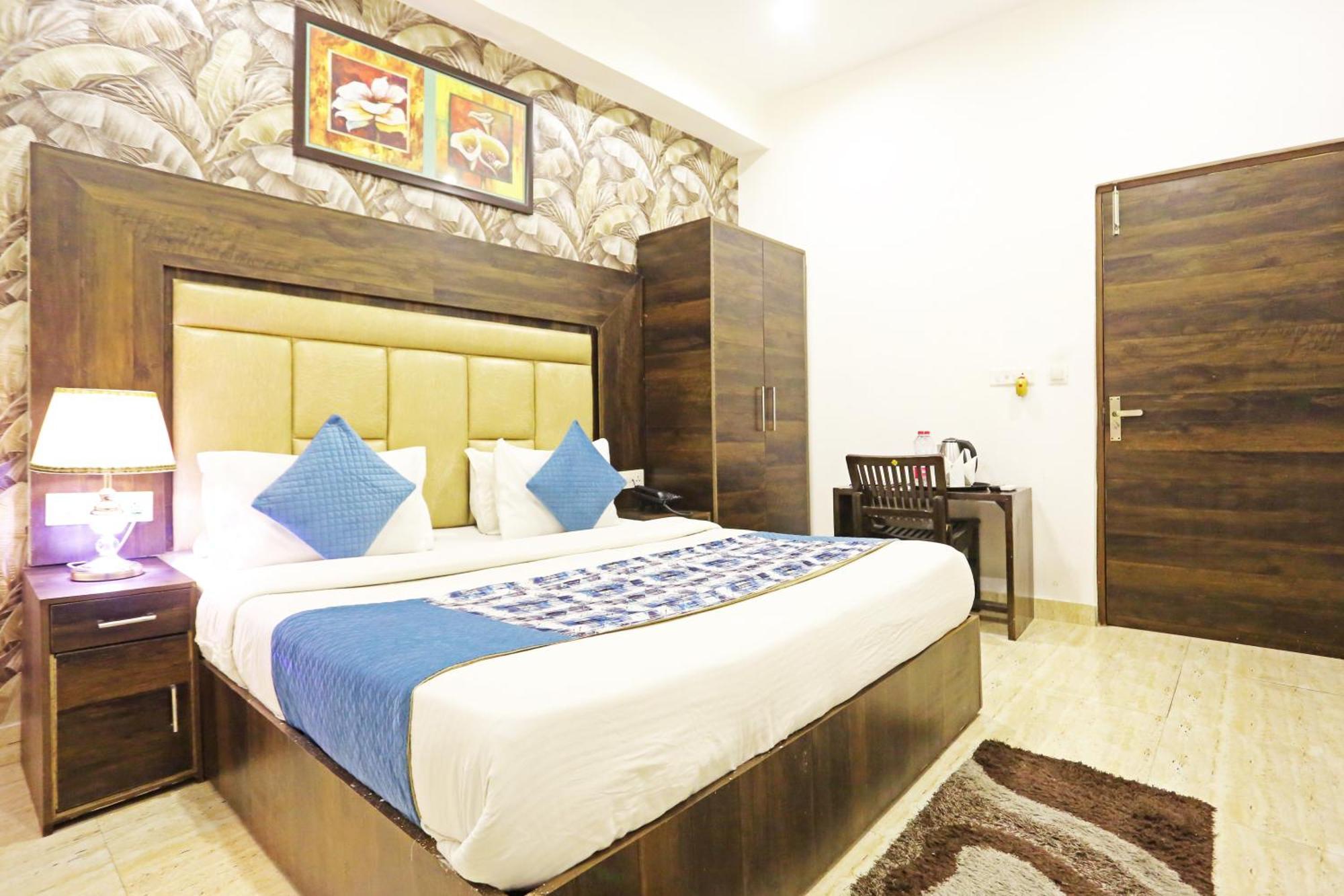 Hotel The Kiara Near Delhi Airport New Delhi