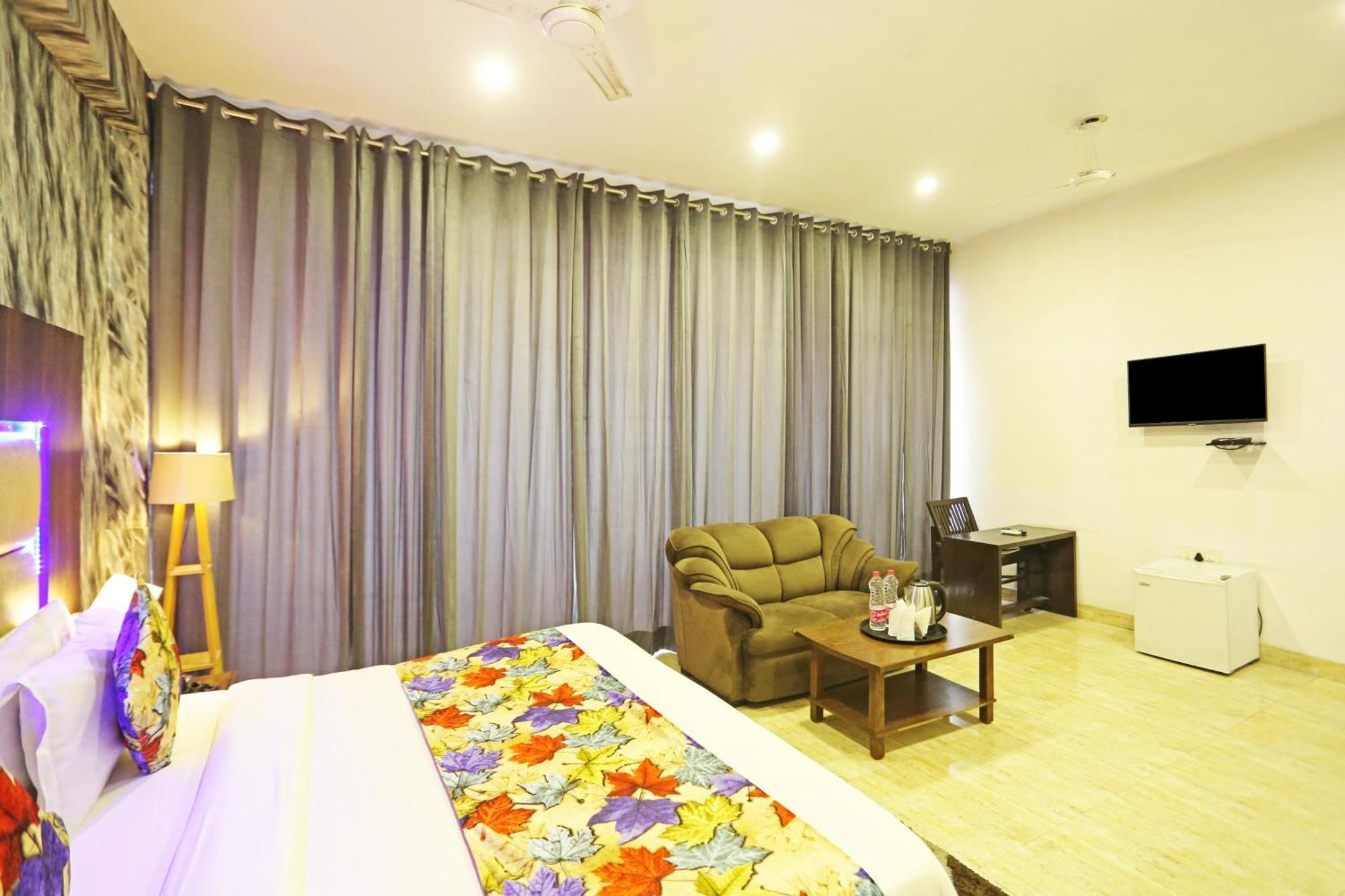 Hotel The Kiara Near Delhi Airport