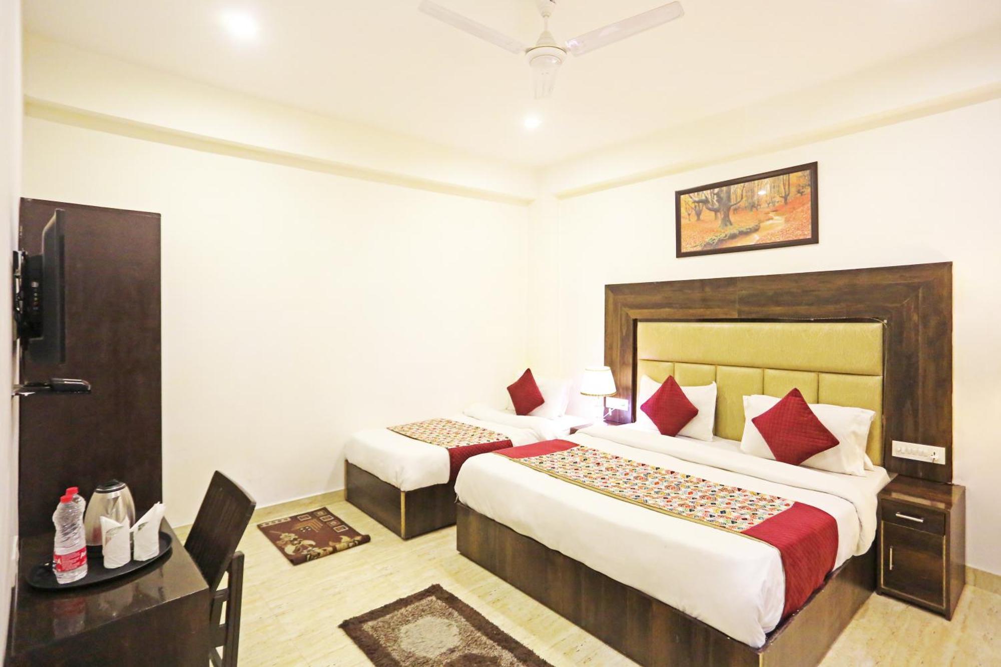 The Kiara Near Delhi Airport Hotel 3*
