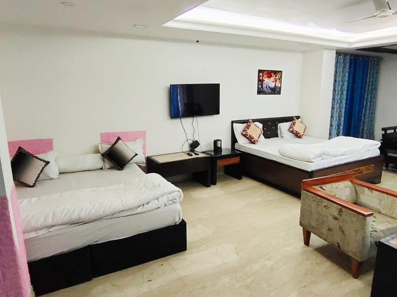 Hotel Feb Residency