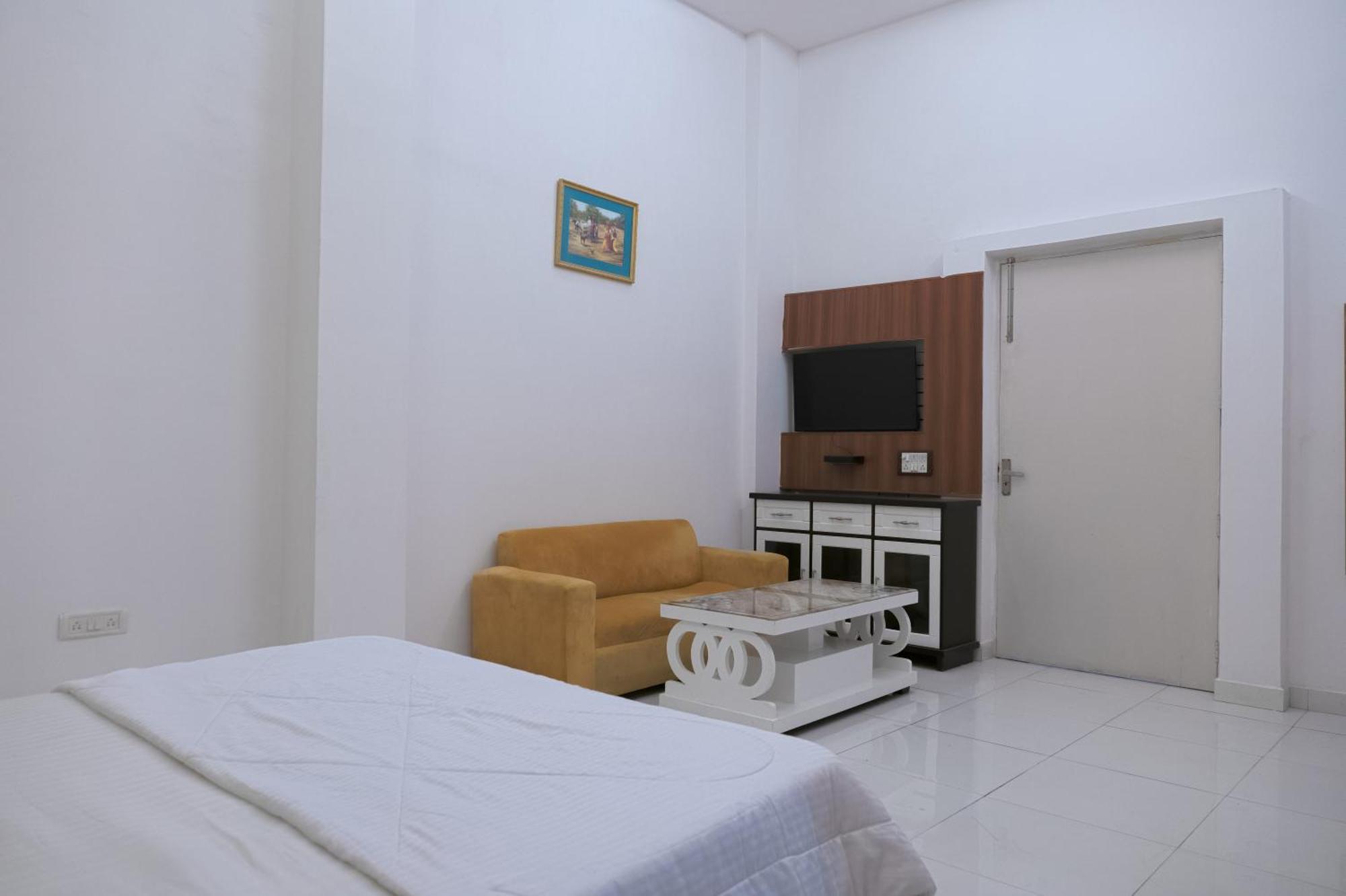 Hotel Embassy 3*