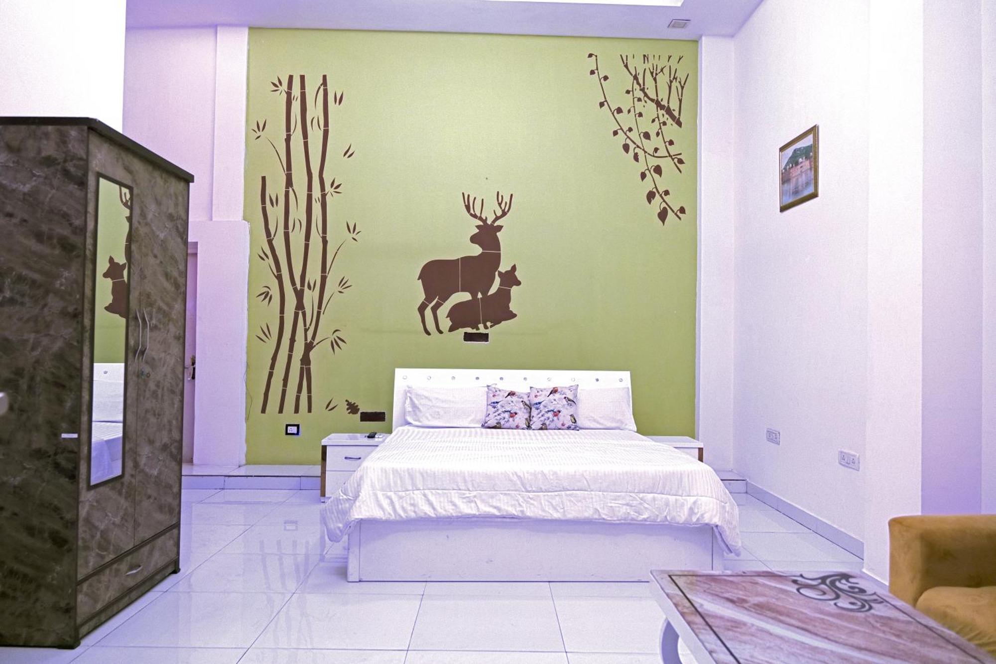 Embassy 3*