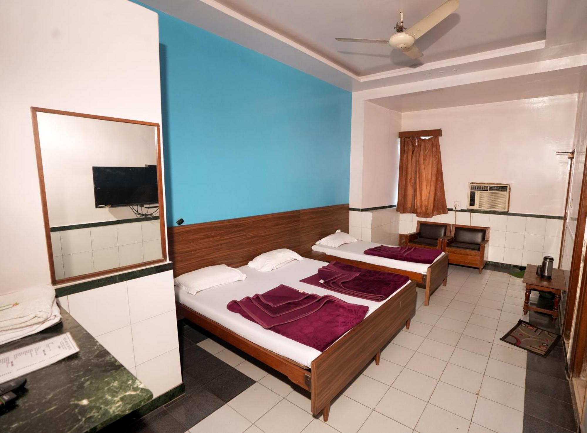 New Royal Hotel