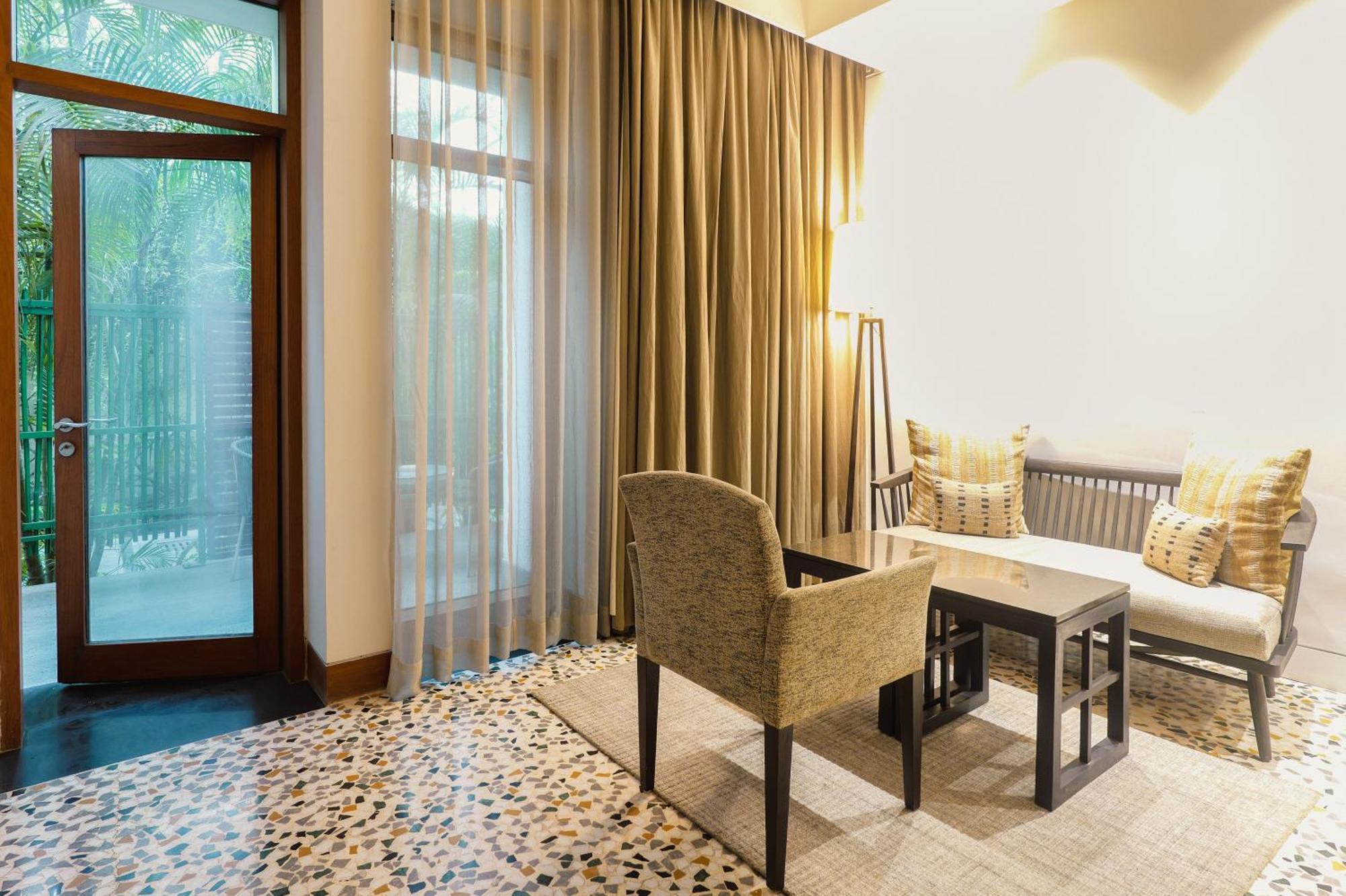 The Manor - 3*