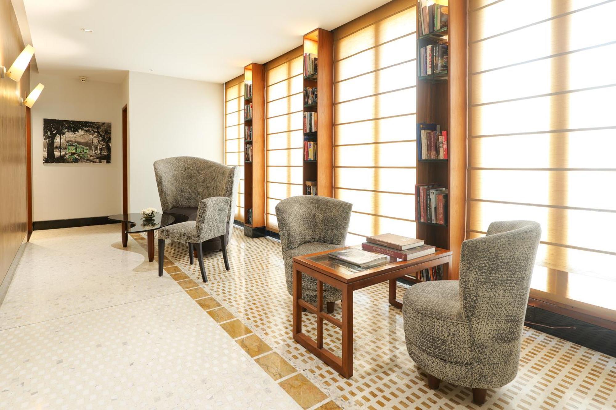 The Manor - Hotel 3*