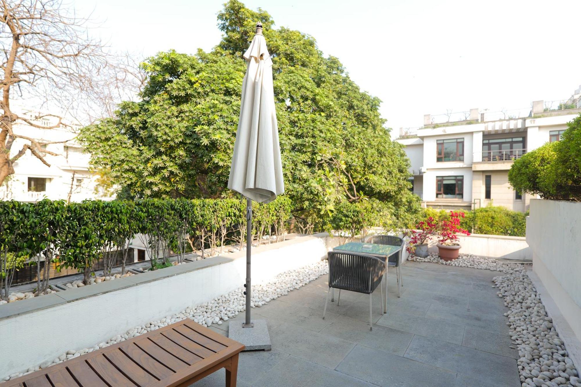 The Manor - 3*