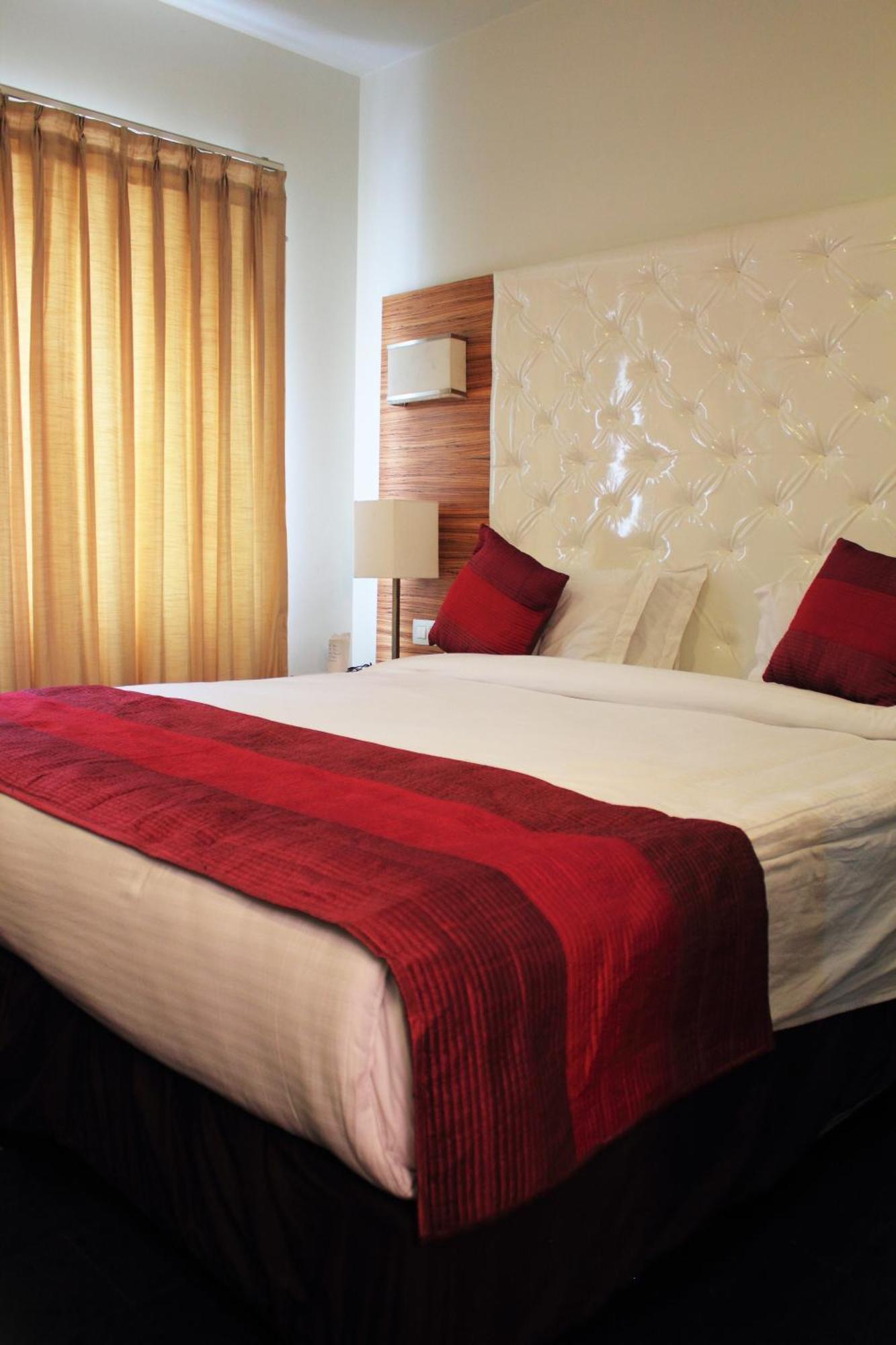 Hotel Ivory 32 New Delhi