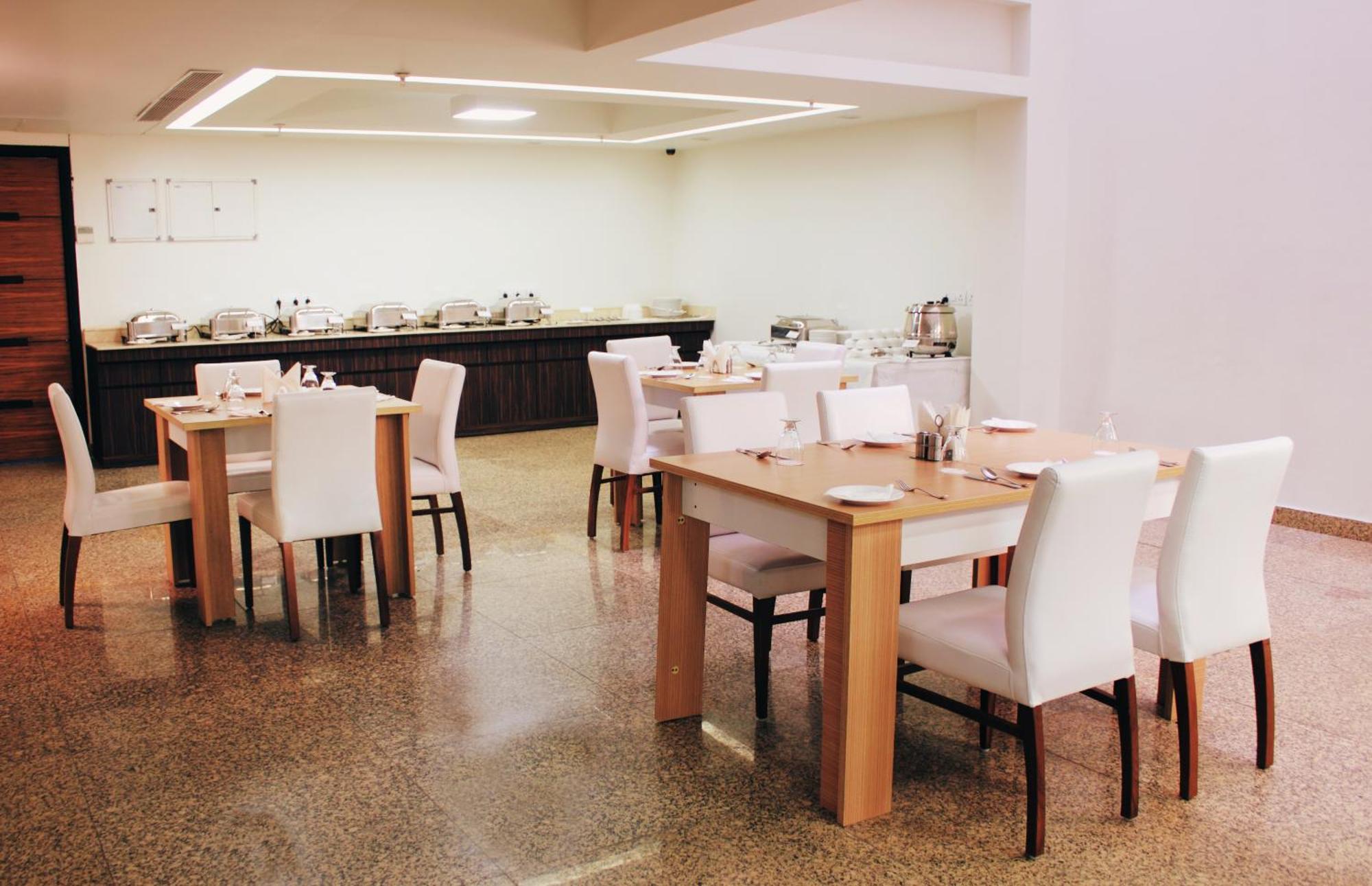 Hotel Ivory 32