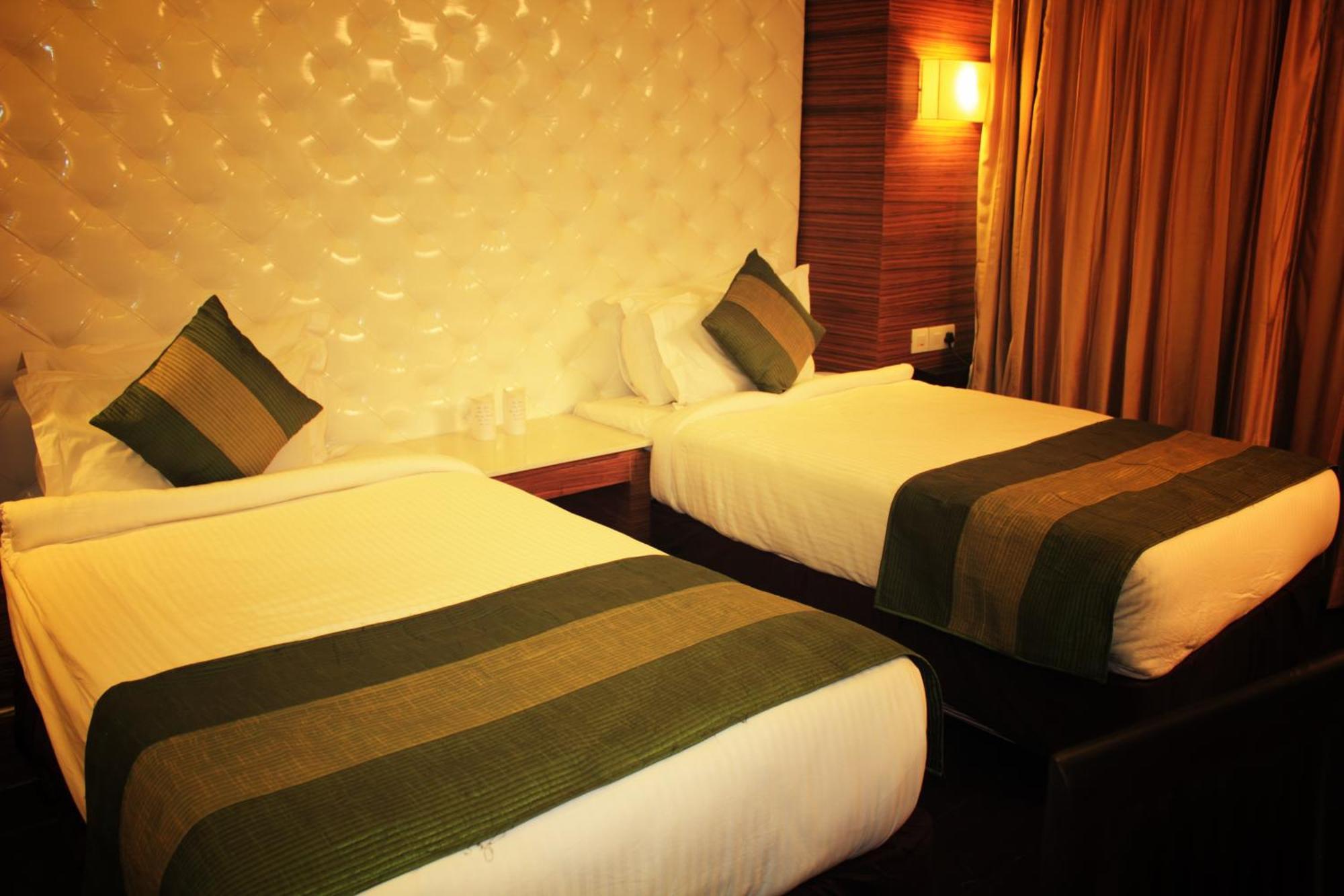 Hotel Ivory 32 New Delhi