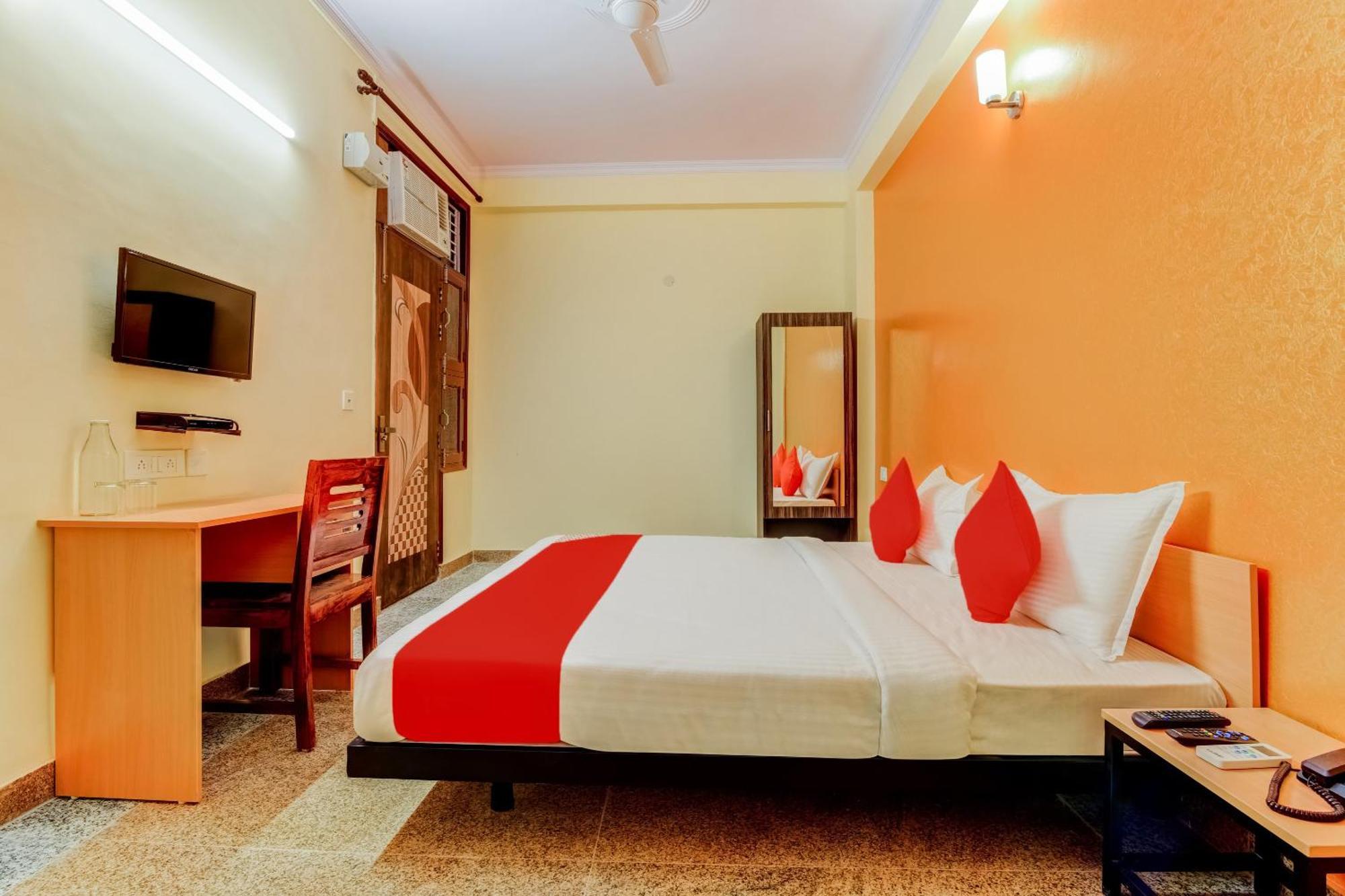 Oyo Flagship Jhankar Road New Delhi