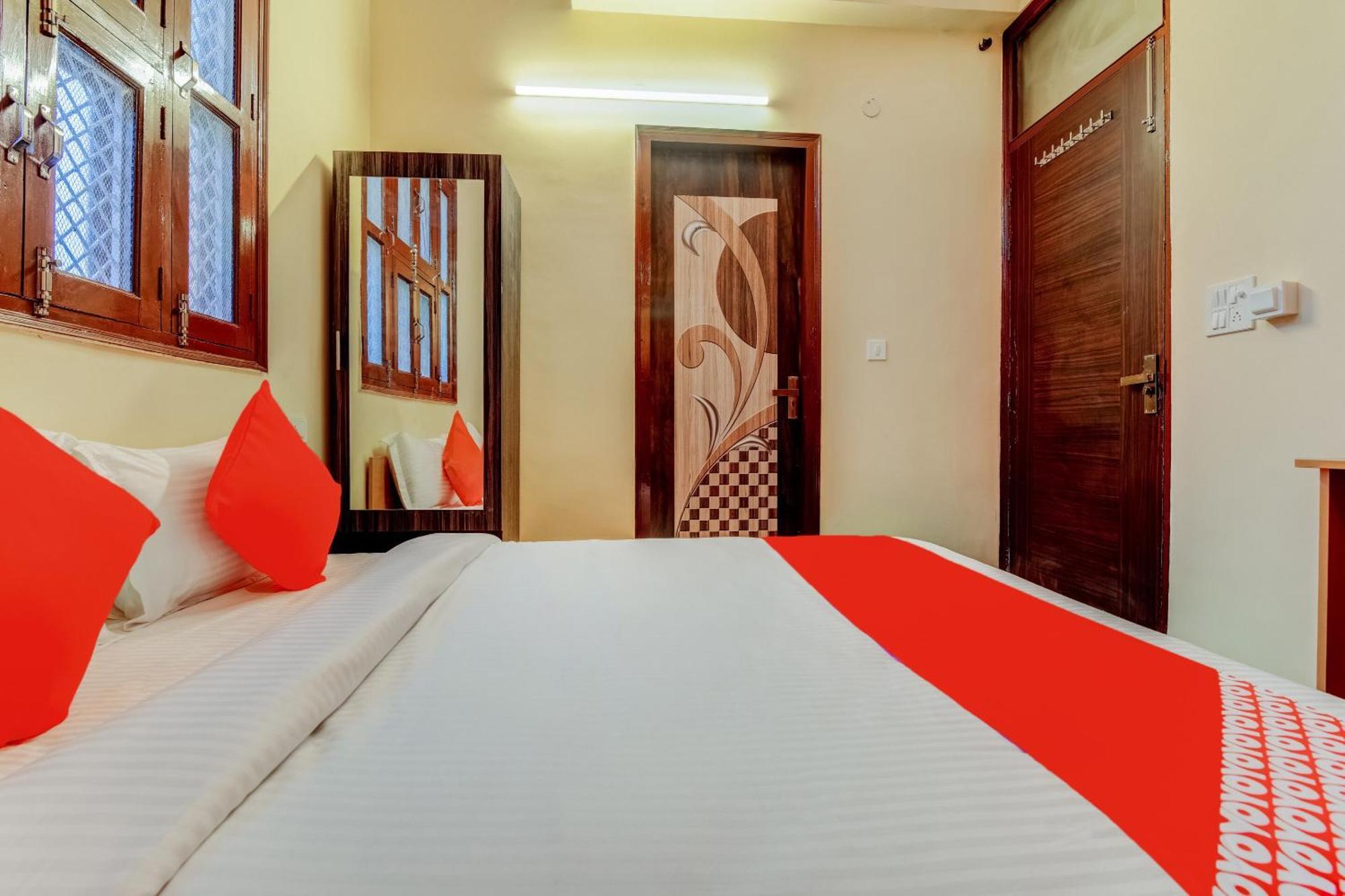 Oyo Flagship Jhankar Road New Delhi