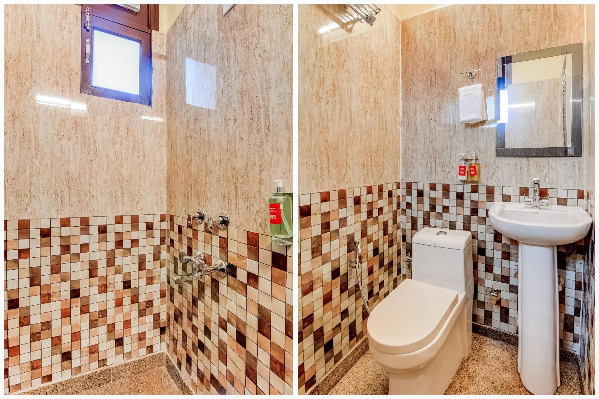 Hotel Oyo Flagship Jhankar Road 3*