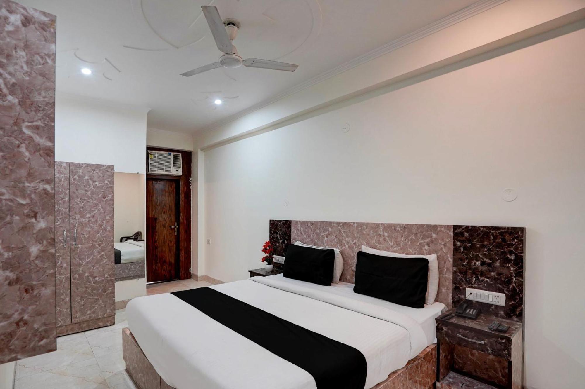 Hotel O Gold
