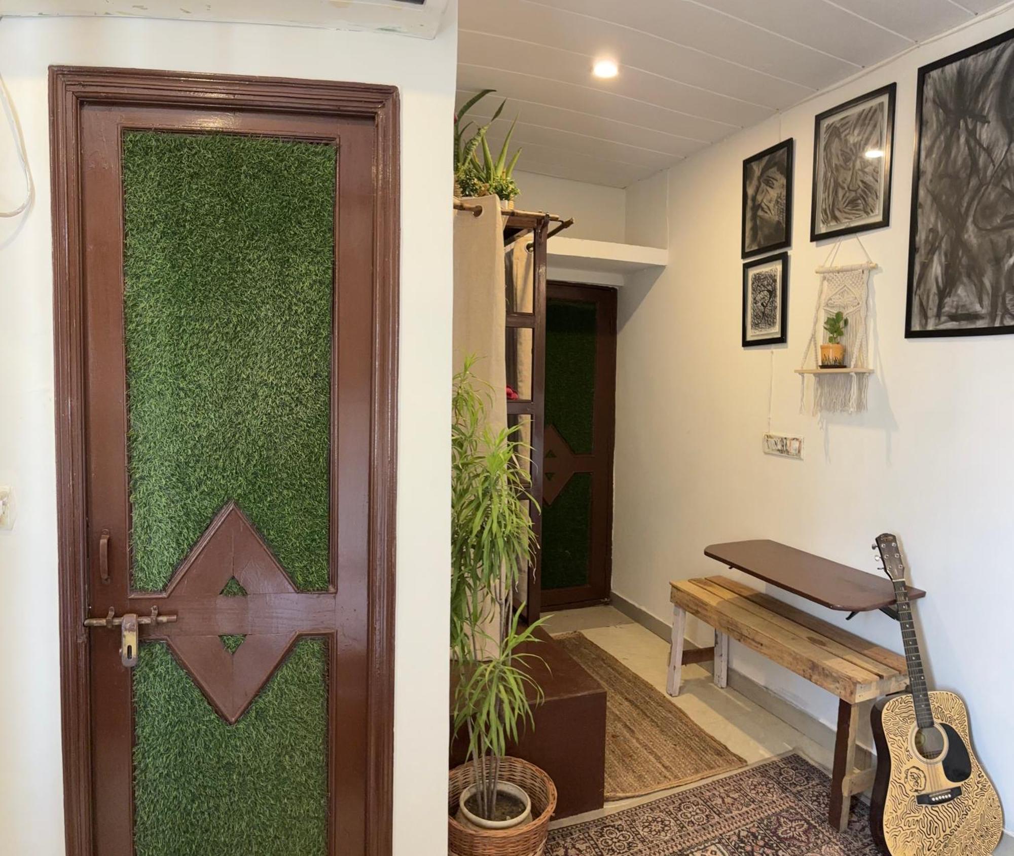 Anavrin Art House