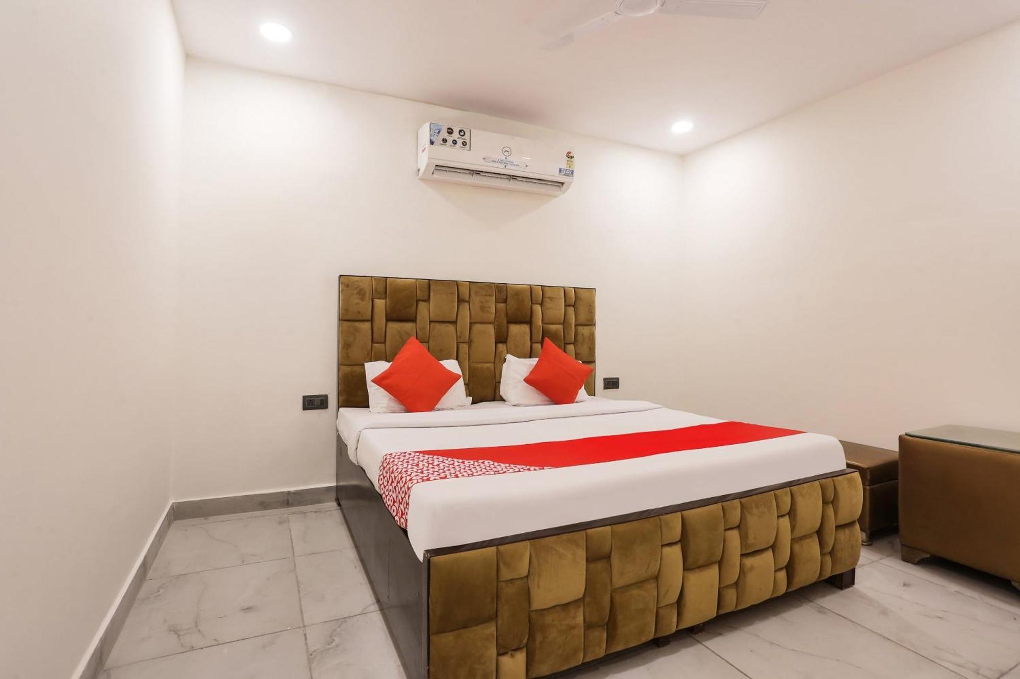 O Star New Delhi