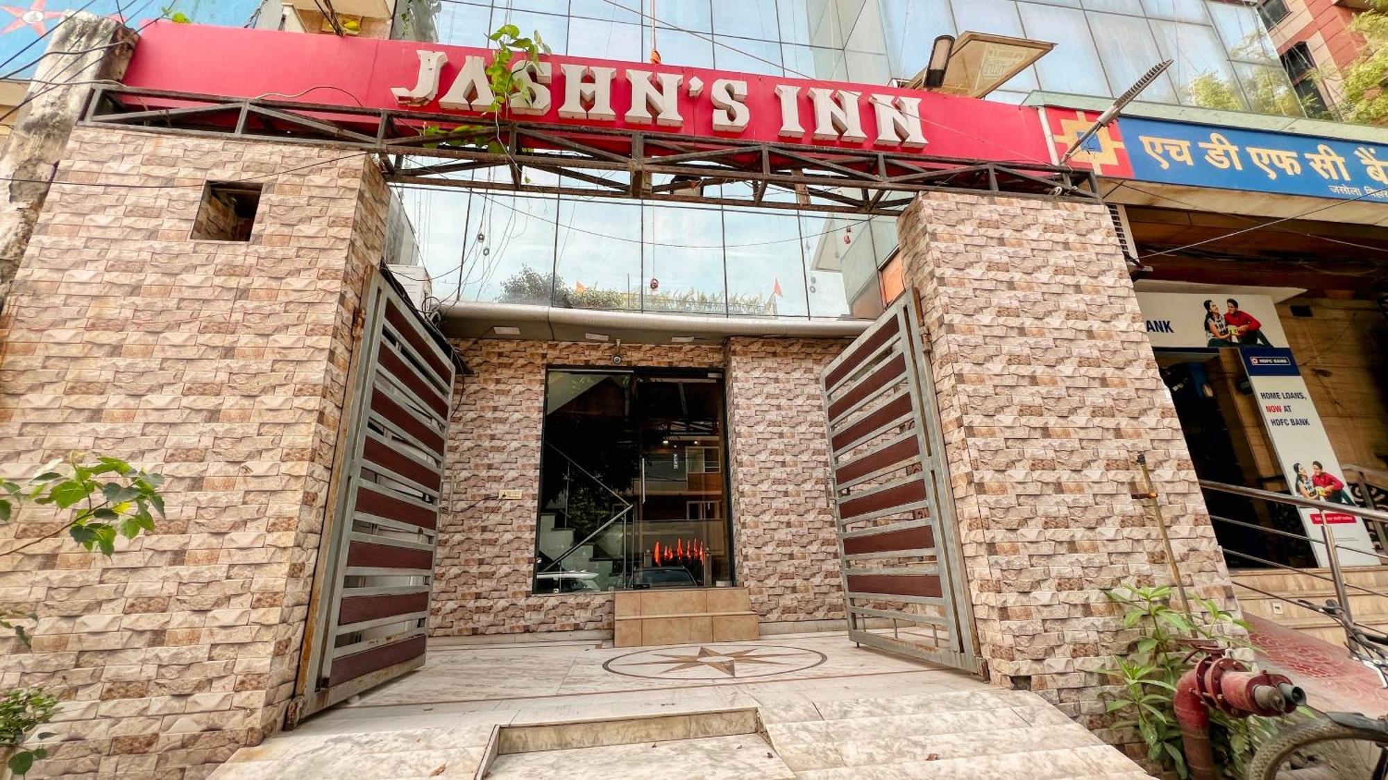 Hotel Jashn Near Apollo Hospital 3*