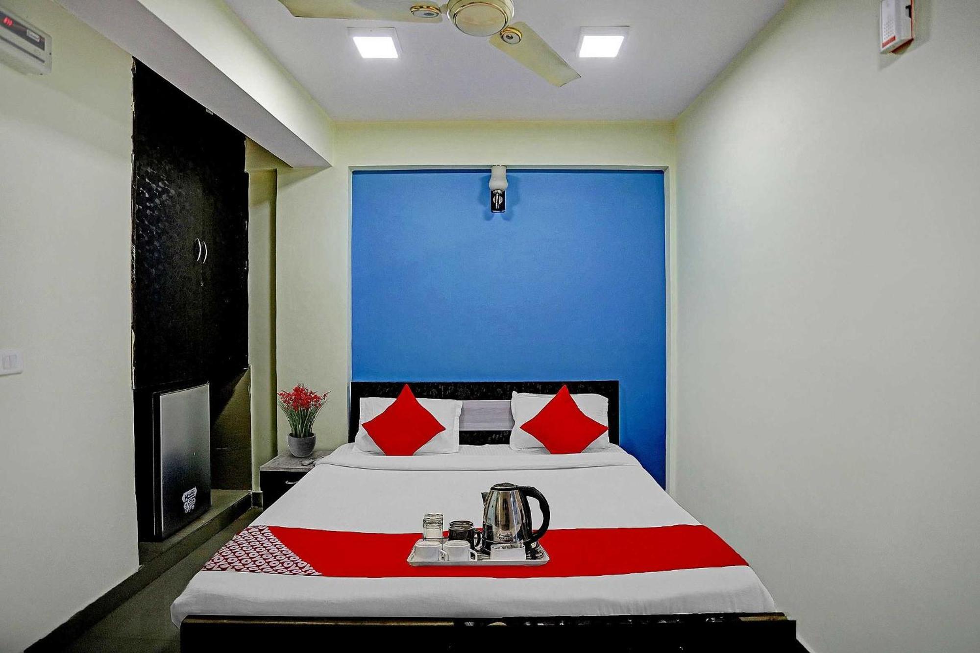 Hotel O Shyam Residency Near Lotus Temple New Delhi